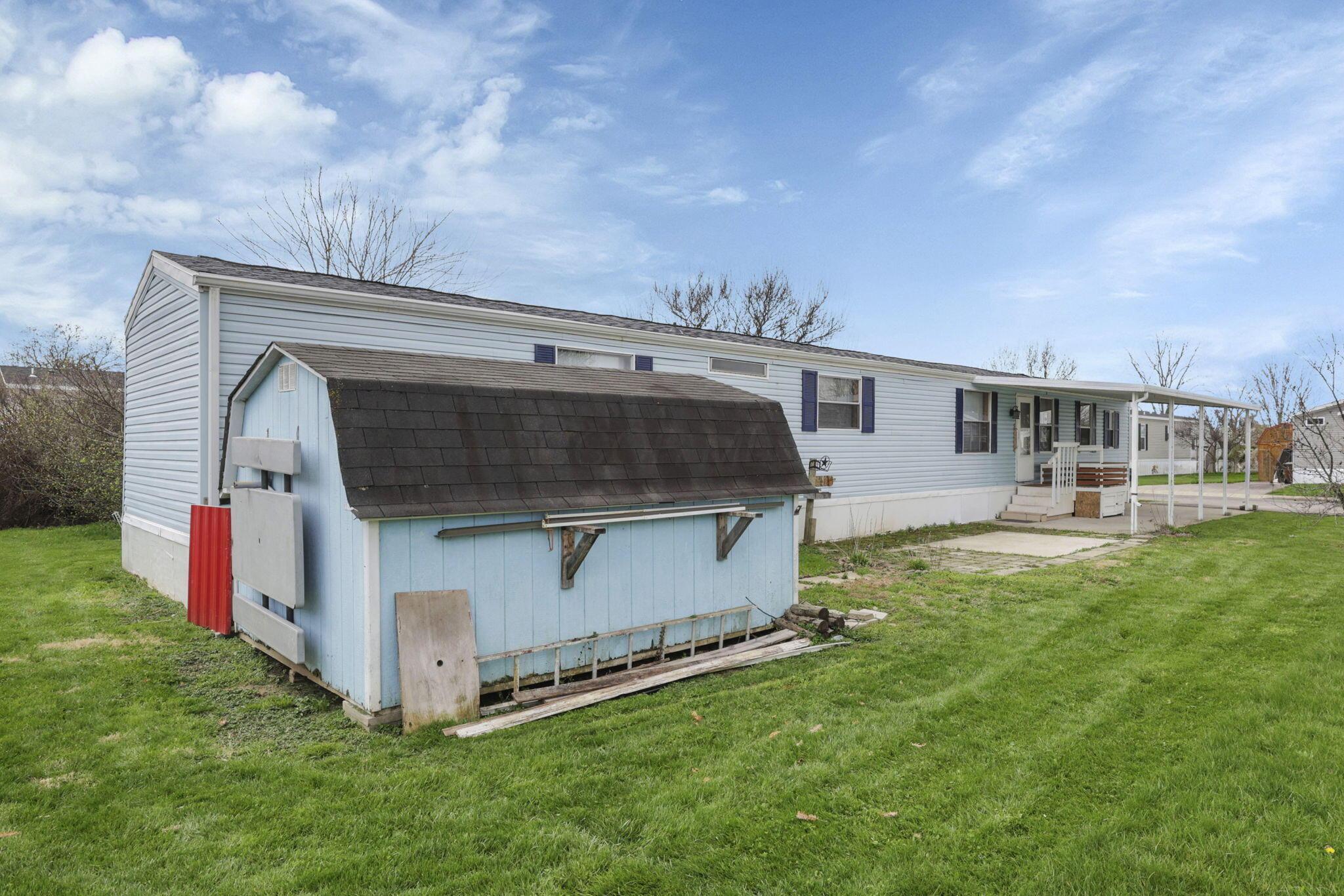 1330 Hanover Road, 203 Property Photo 4