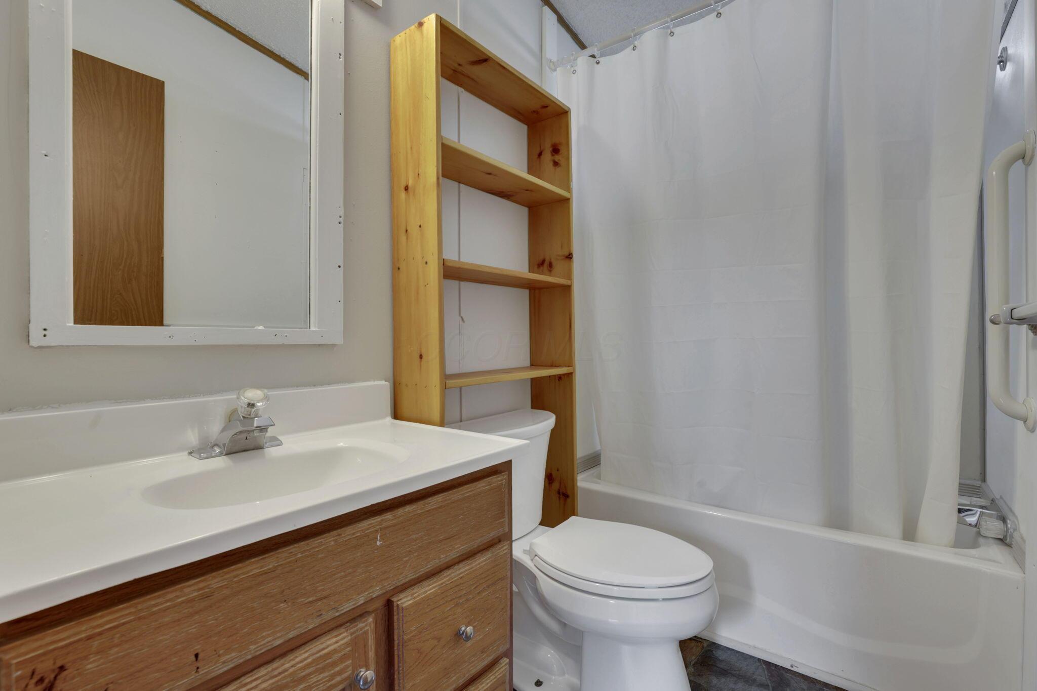 1330 Hanover Road, 203 Property Photo 28