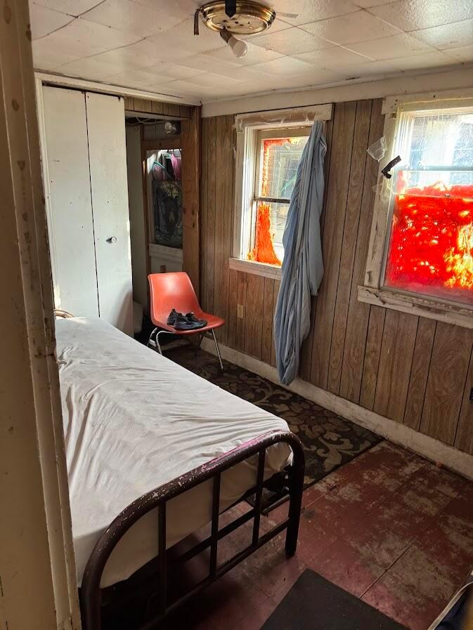 1037 Middle Street Property Photo 6