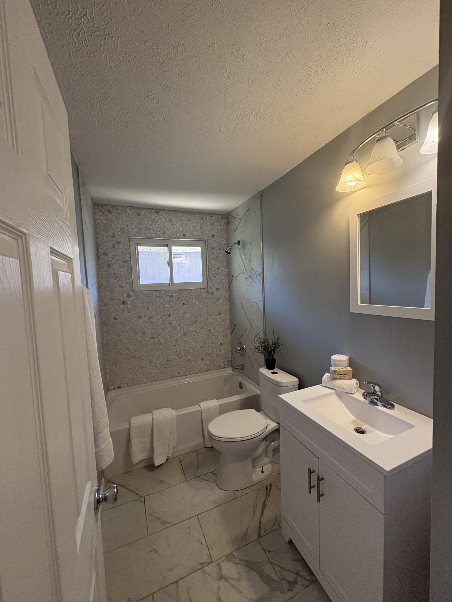 1645 Liscomb Road Property Photo 13