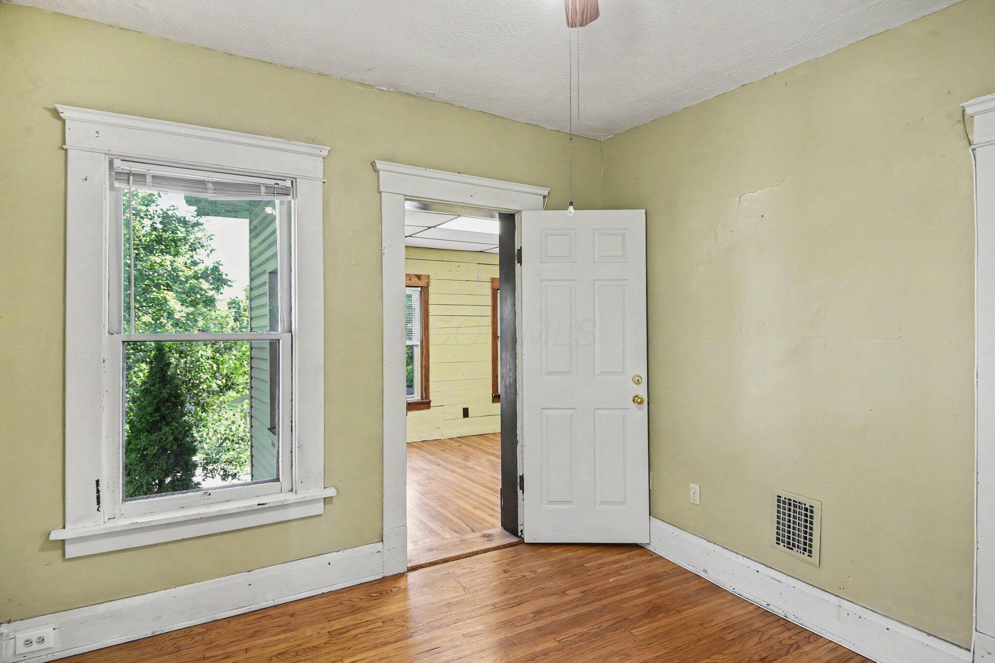 347 E 12th Avenue Property Photo 14