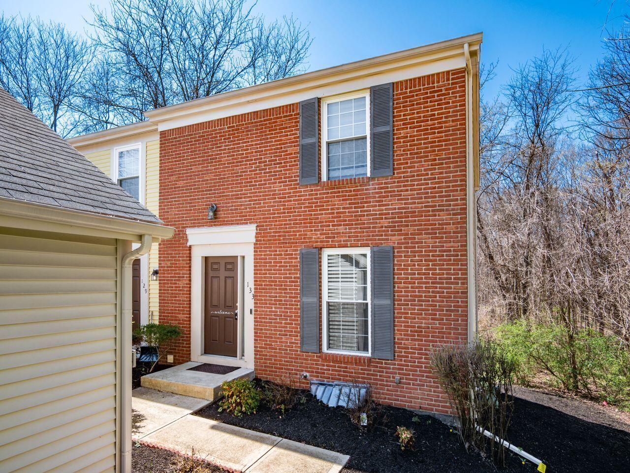 133 Ravine Ridge Drive S Property Photo 1