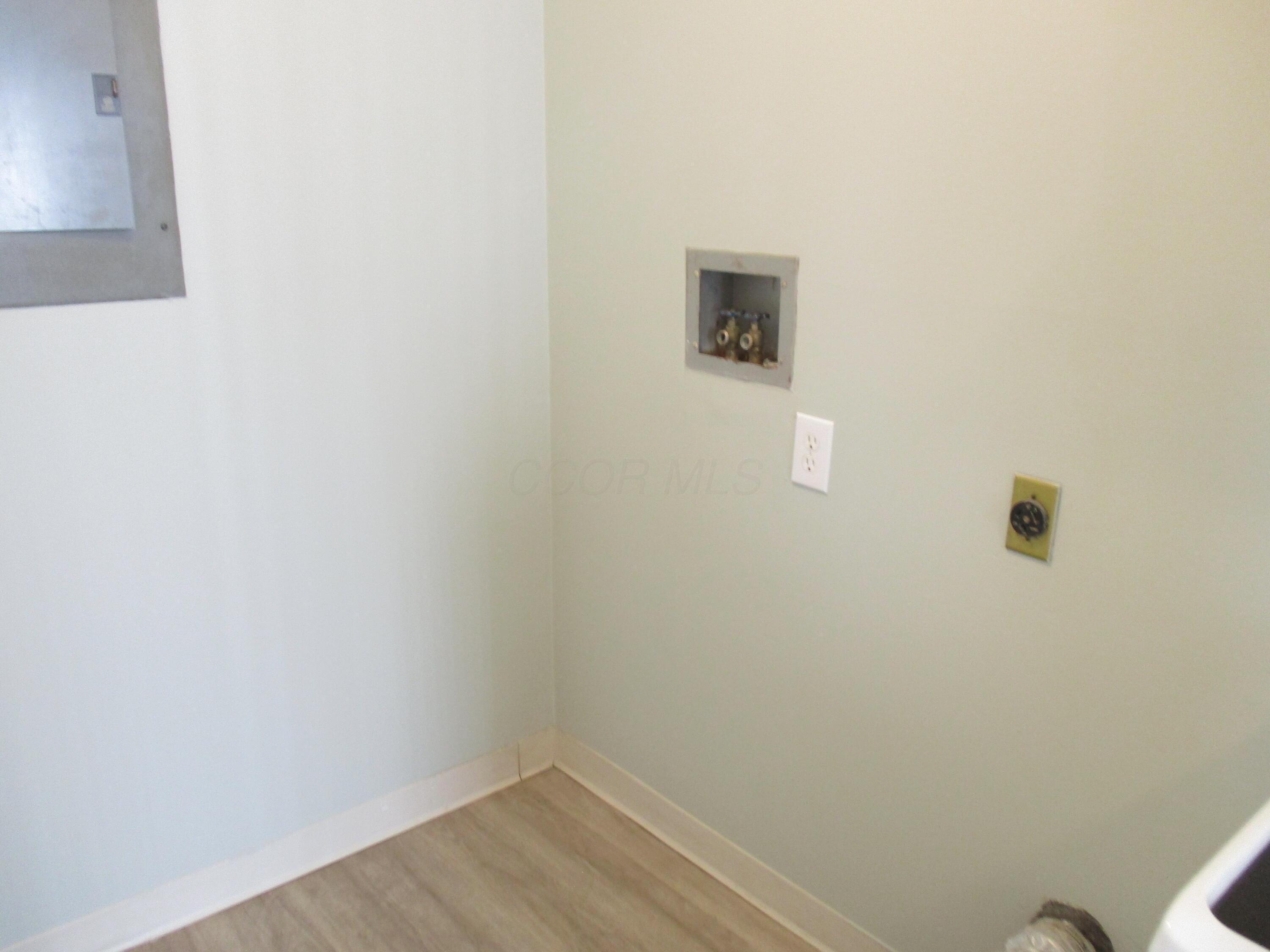 3545 Broadleaf Lane Property Photo 12