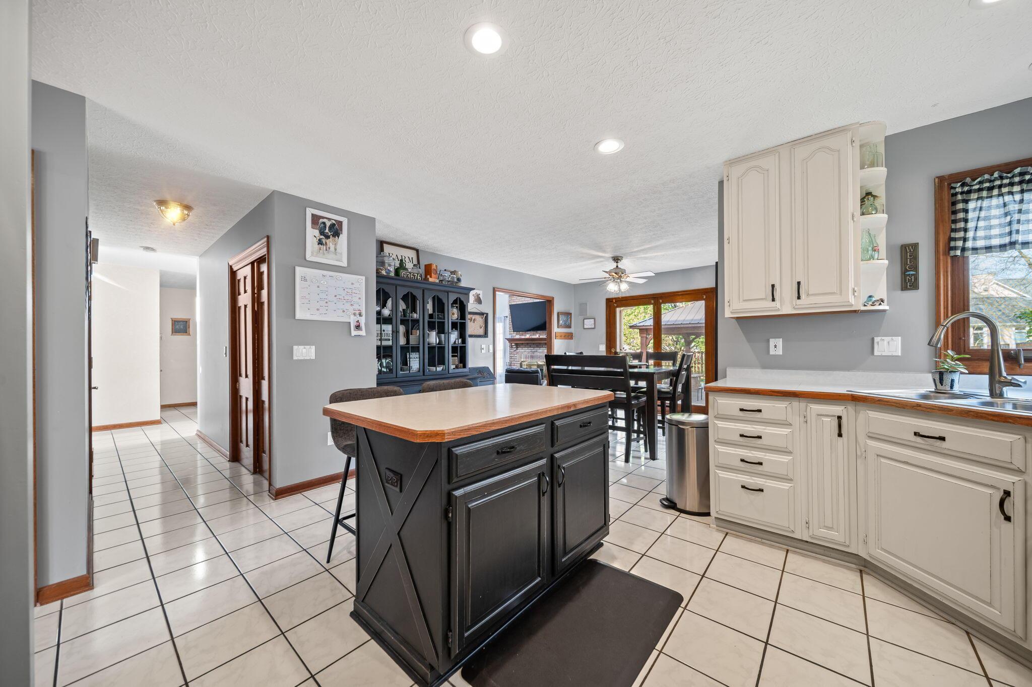 4581 Bent Creek Place Property Photo 6