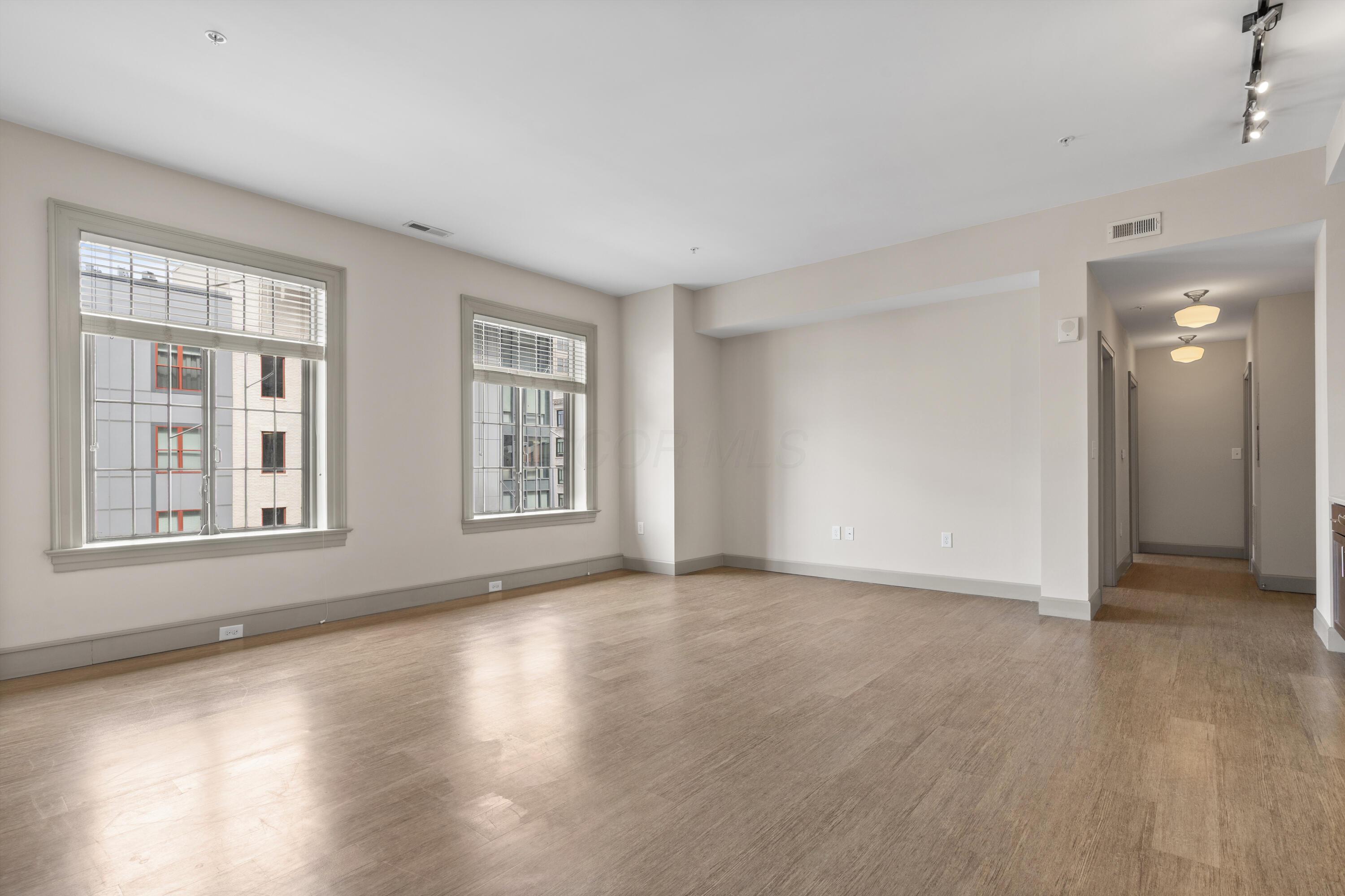 51 N High Street 403 Property Photo 11