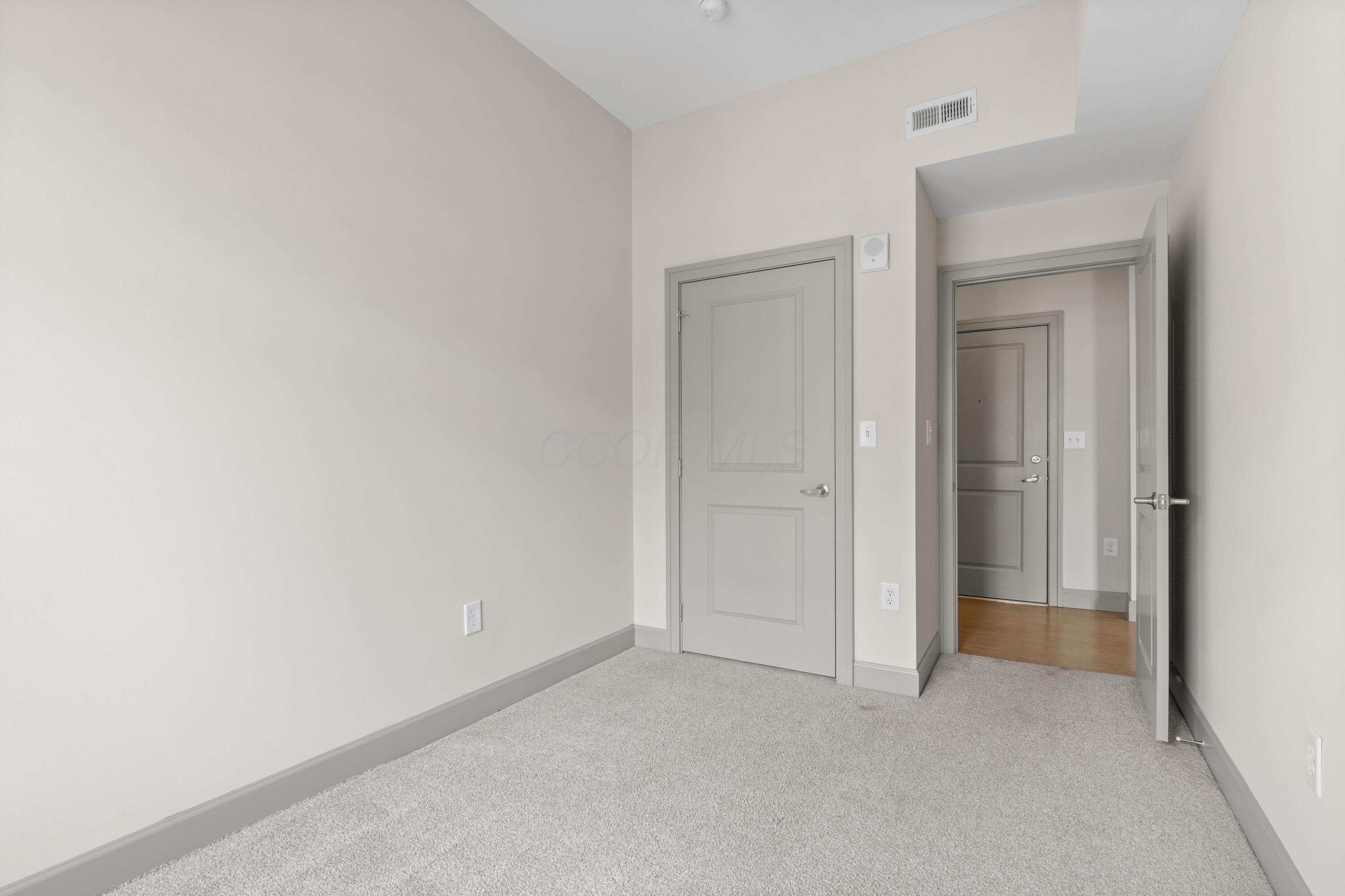 51 N High Street 403 Property Photo 17