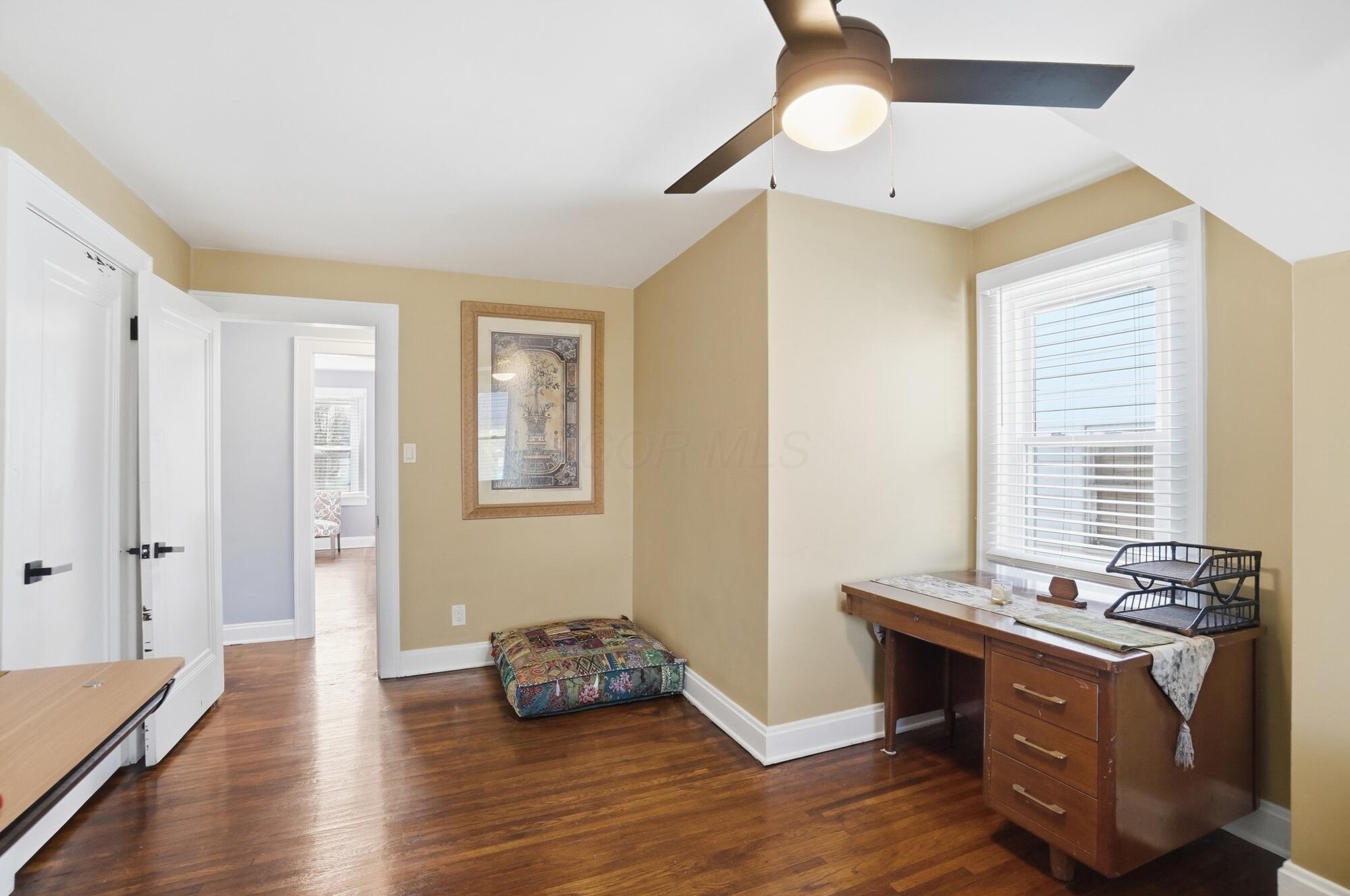 940 Kelton Avenue Property Photo 29