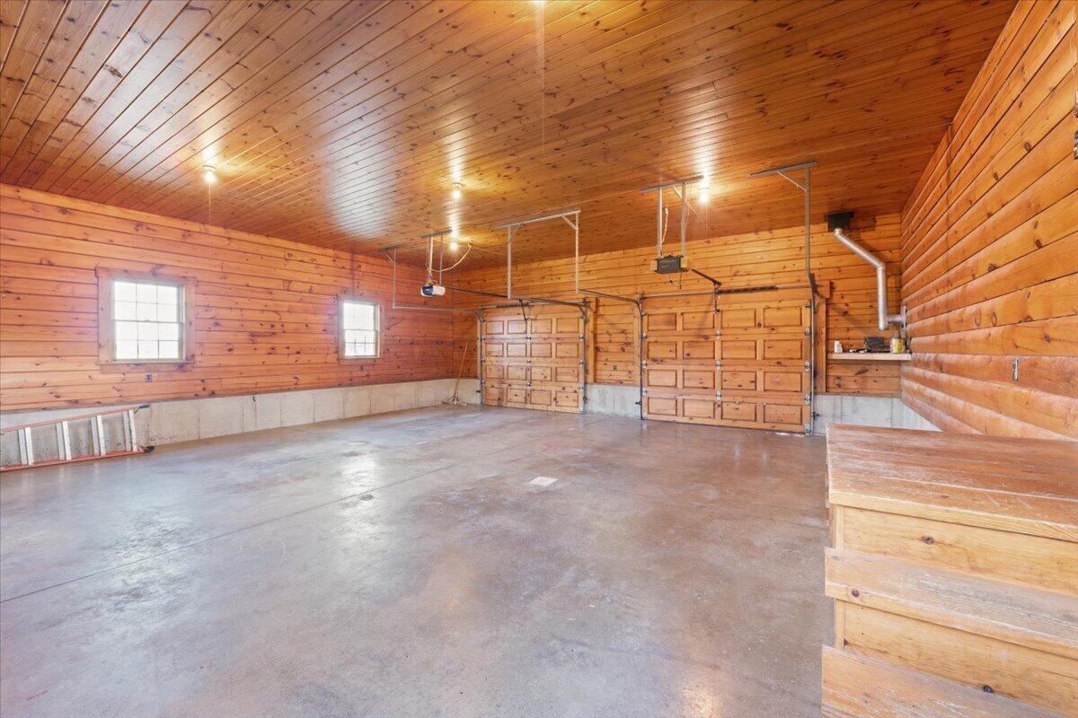 2241 Brier Road Property Photo 5
