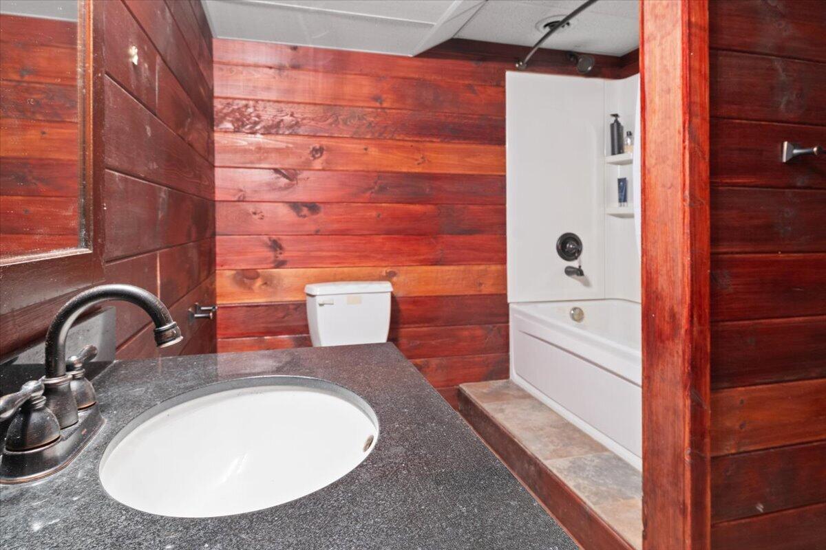 2241 Brier Road Property Photo 49