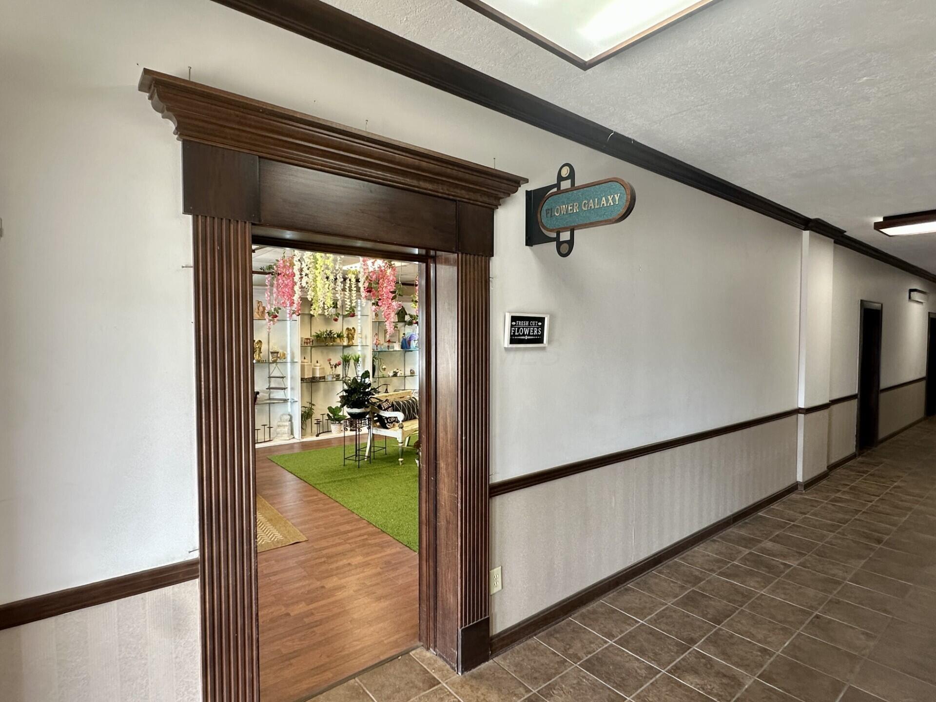 2094 Tremont Road Property Photo 3