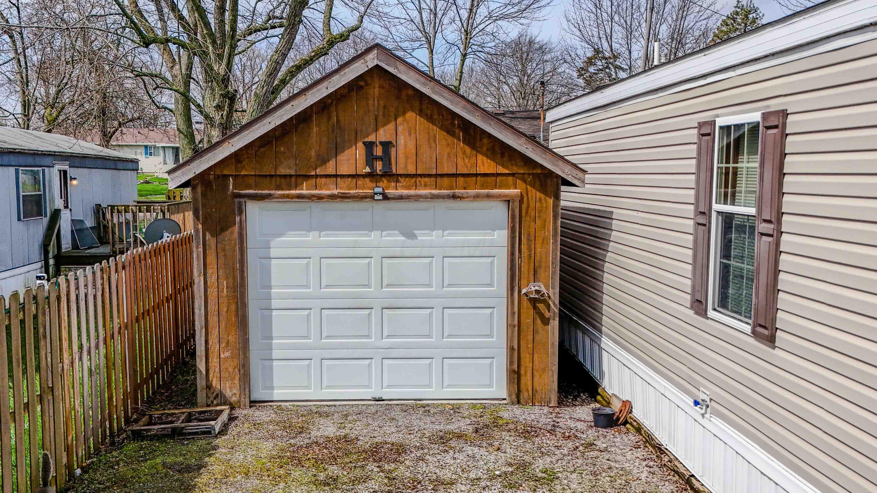 11407 Kickapoo Path Property Photo 4
