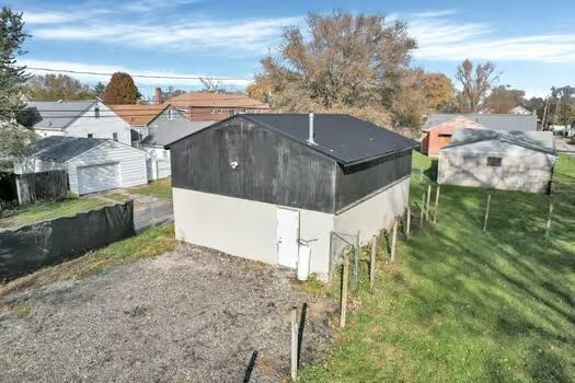 1062 E Deshler Avenue Property Photo 5