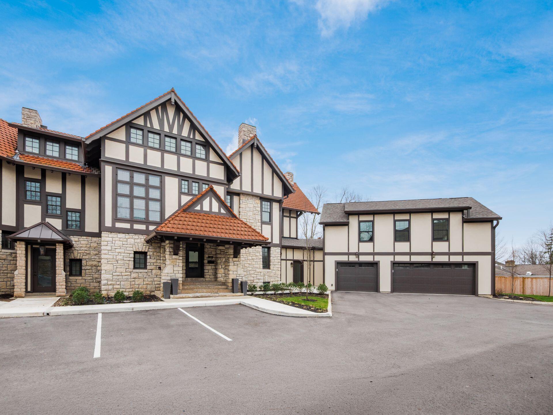 2015 W 5th Avenue, 103 Property Photo 2