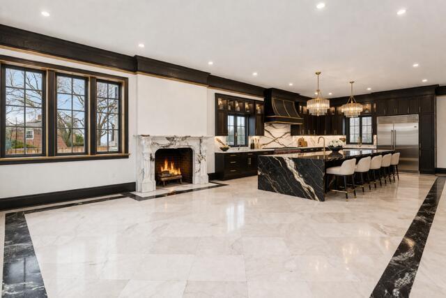 2015 W 5th Avenue, 103 Property Photo 25