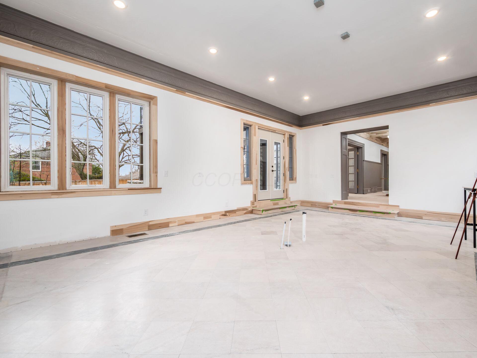 2015 W 5th Avenue, 103 Property Photo 28
