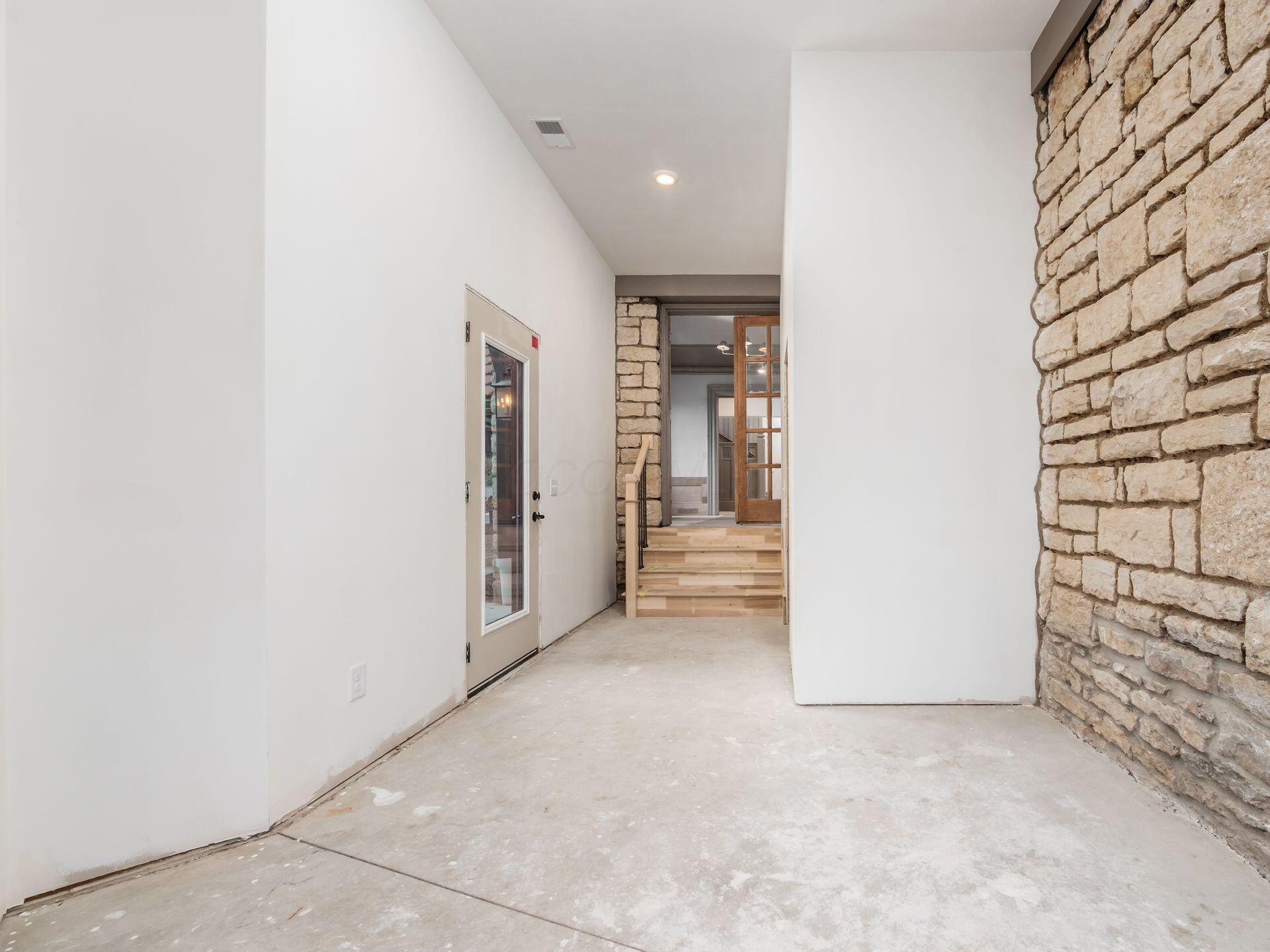 2015 W 5th Avenue, 103 Property Photo 37