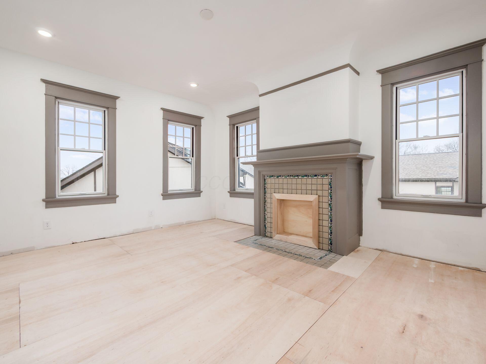 2015 W 5th Avenue, 103 Property Photo 52