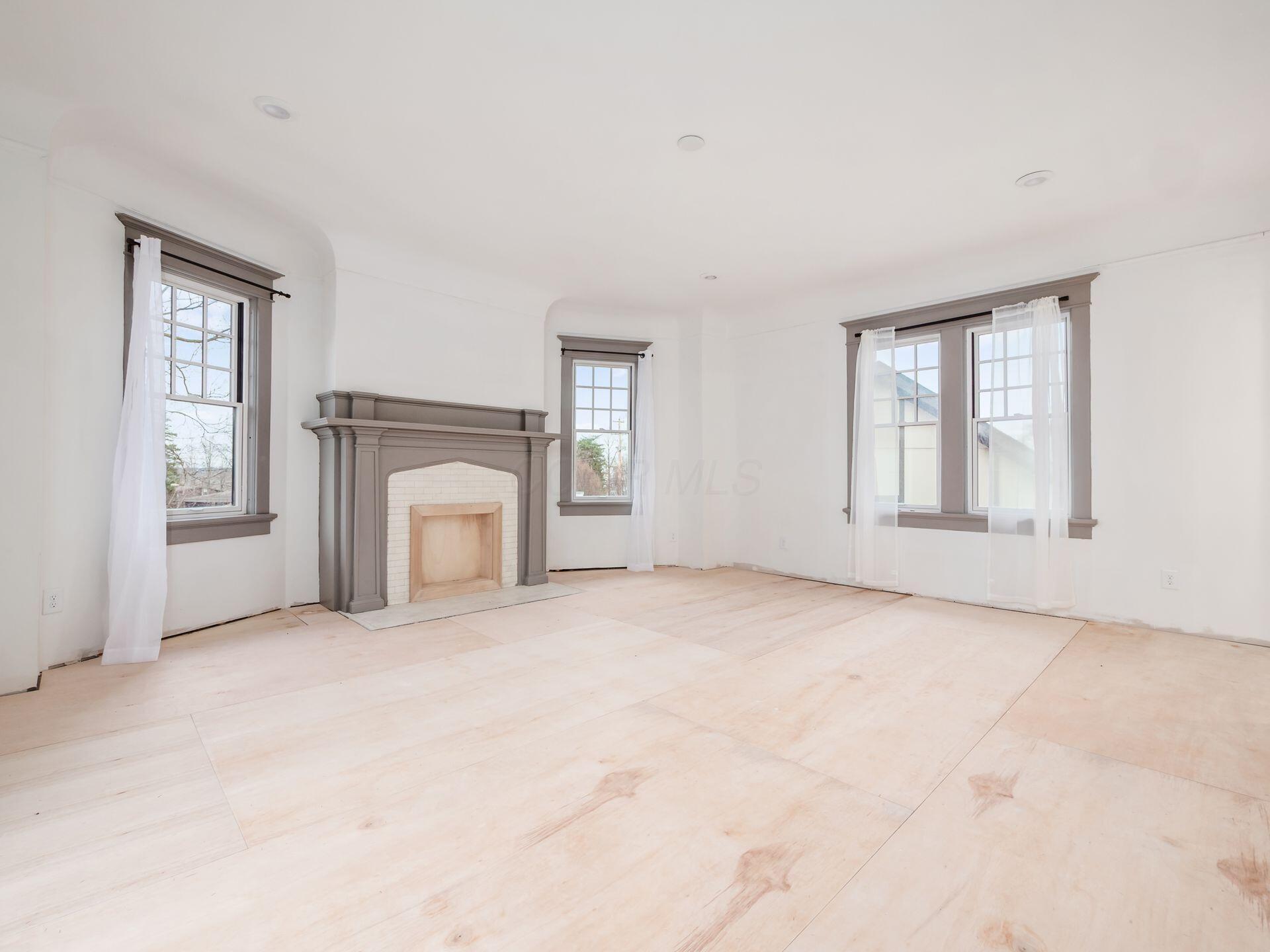 2015 W 5th Avenue, 103 Property Photo 56