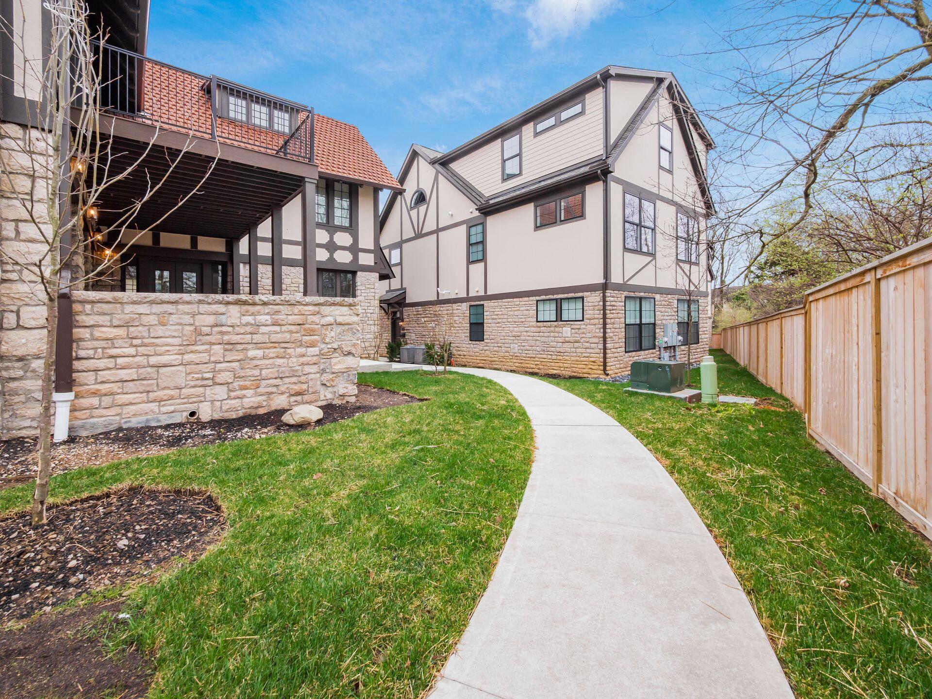 2015 W 5th Avenue, 103 Property Photo 85