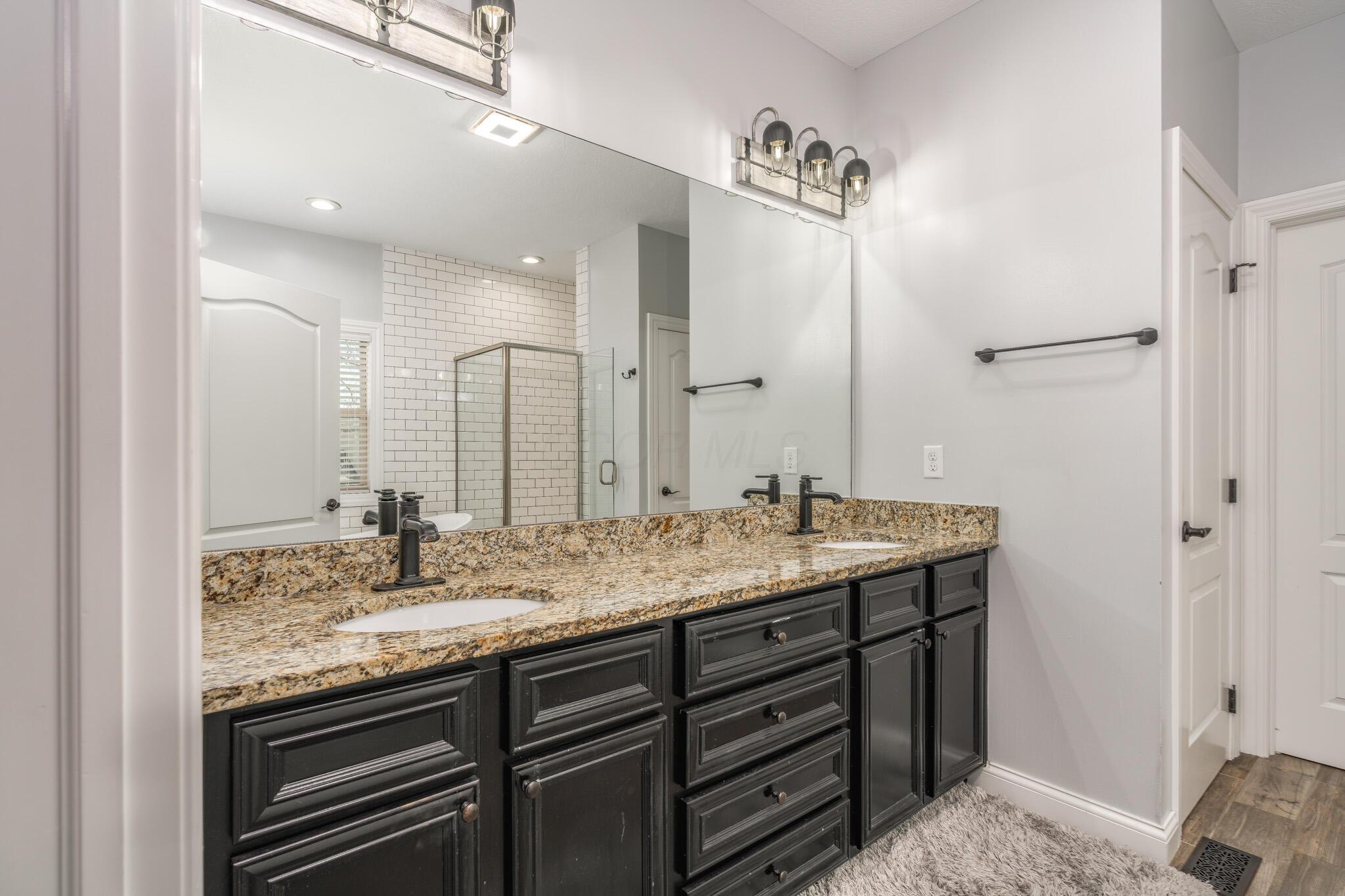 992 Elderberry Loop Property Photo 23
