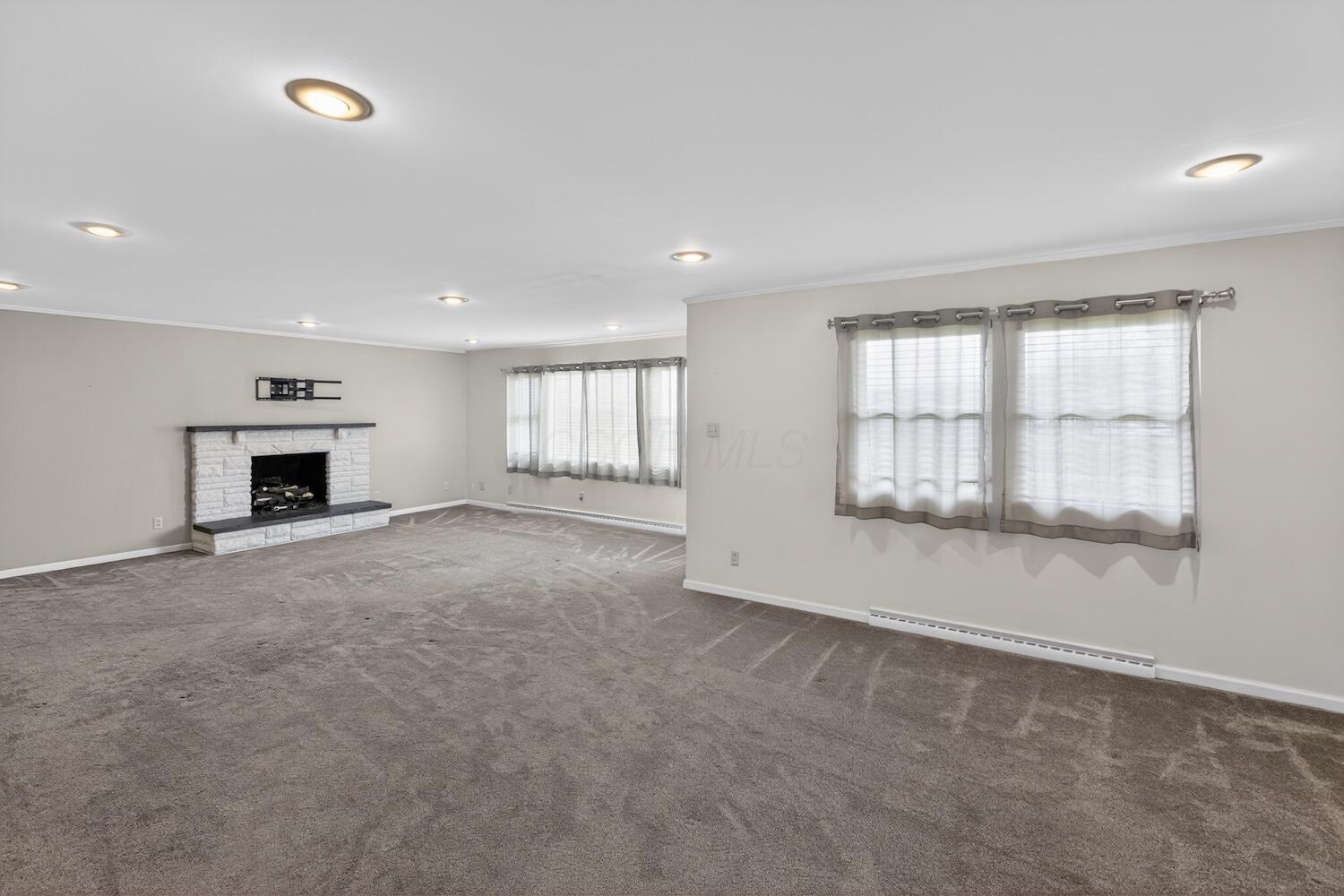 307 Harcourt Road Property Photo 11