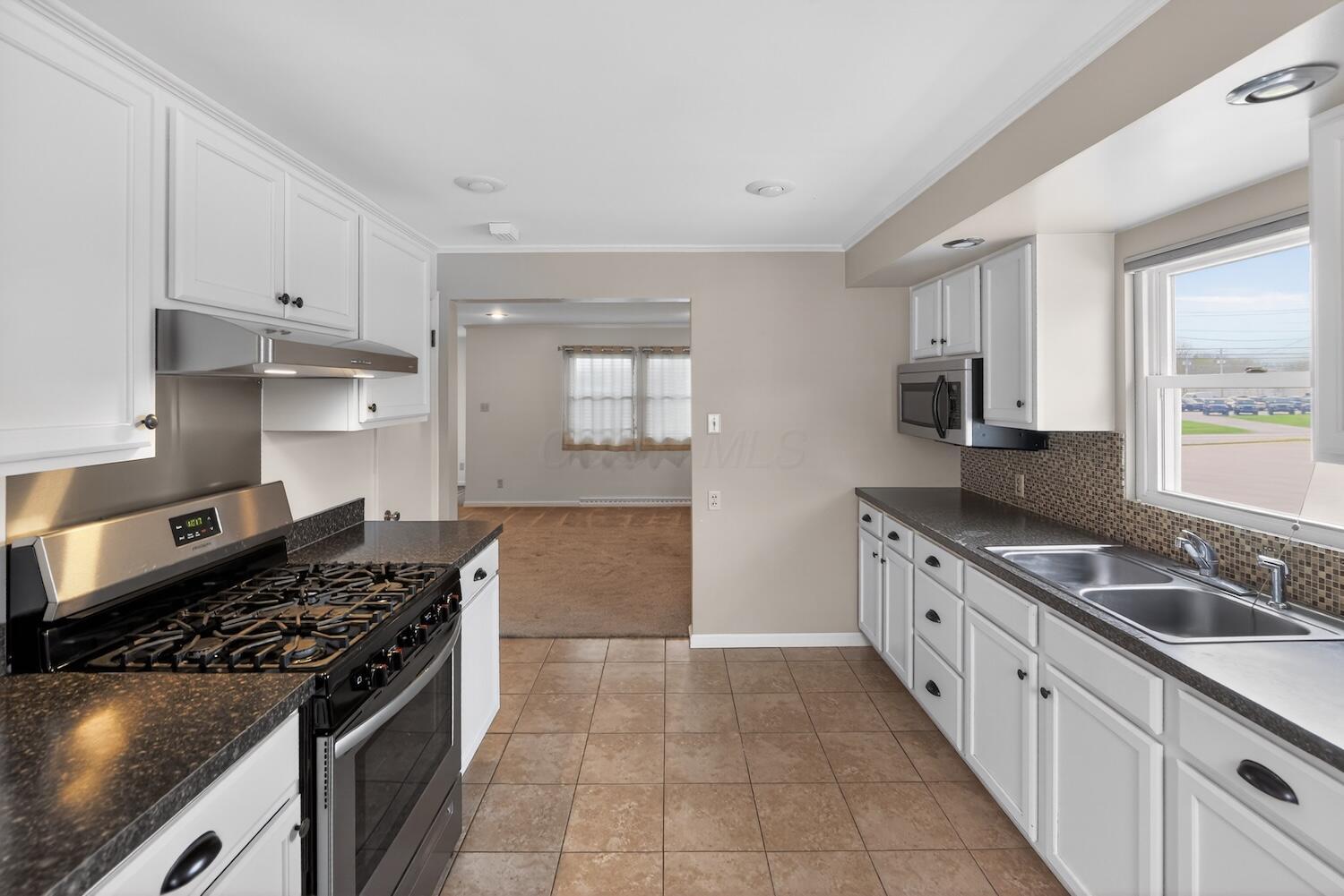 307 Harcourt Road Property Photo 16