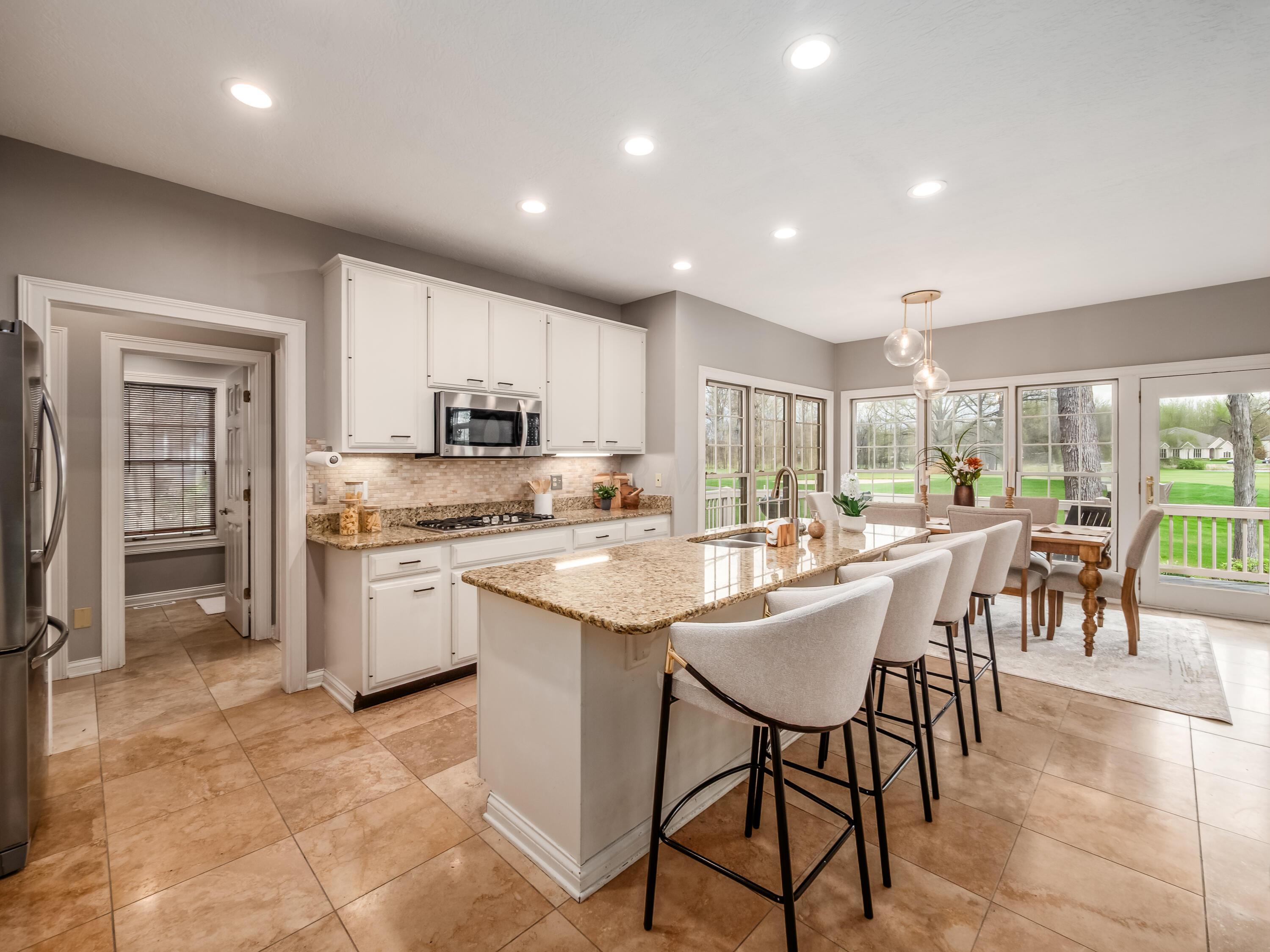 5695 Medallion Drive E Property Photo 26