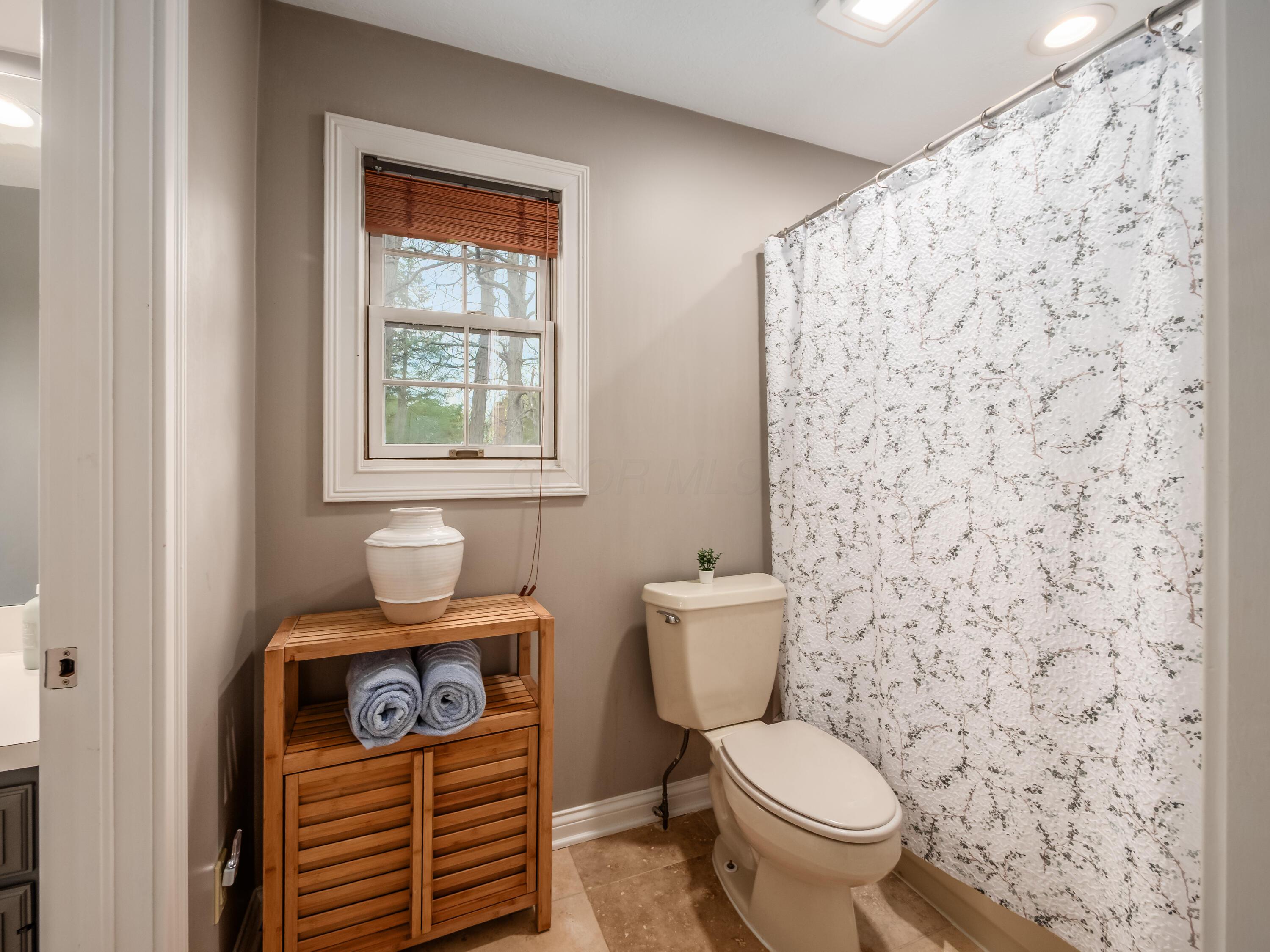 5695 Medallion Drive E Property Photo 53
