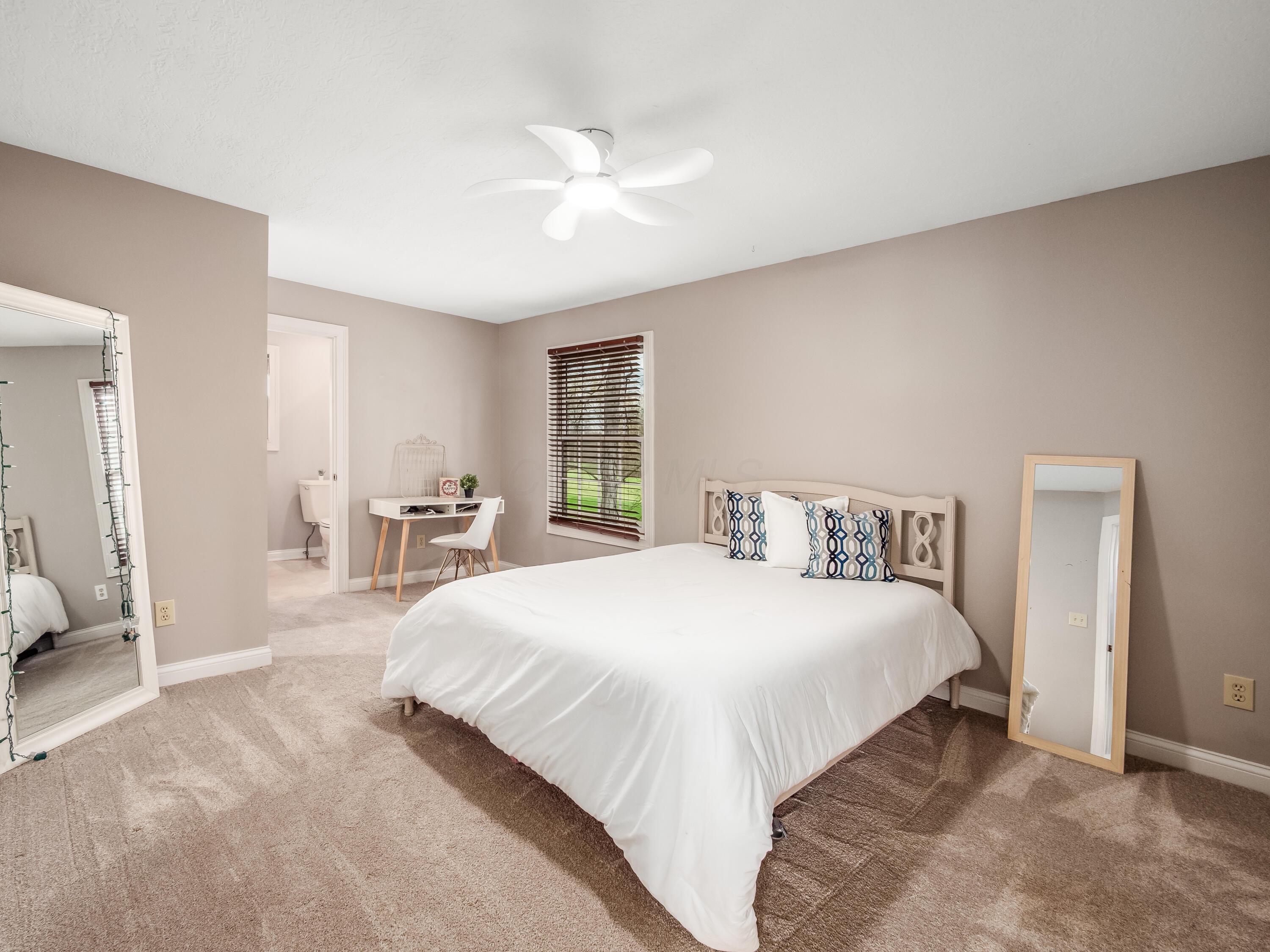 5695 Medallion Drive E Property Photo 57