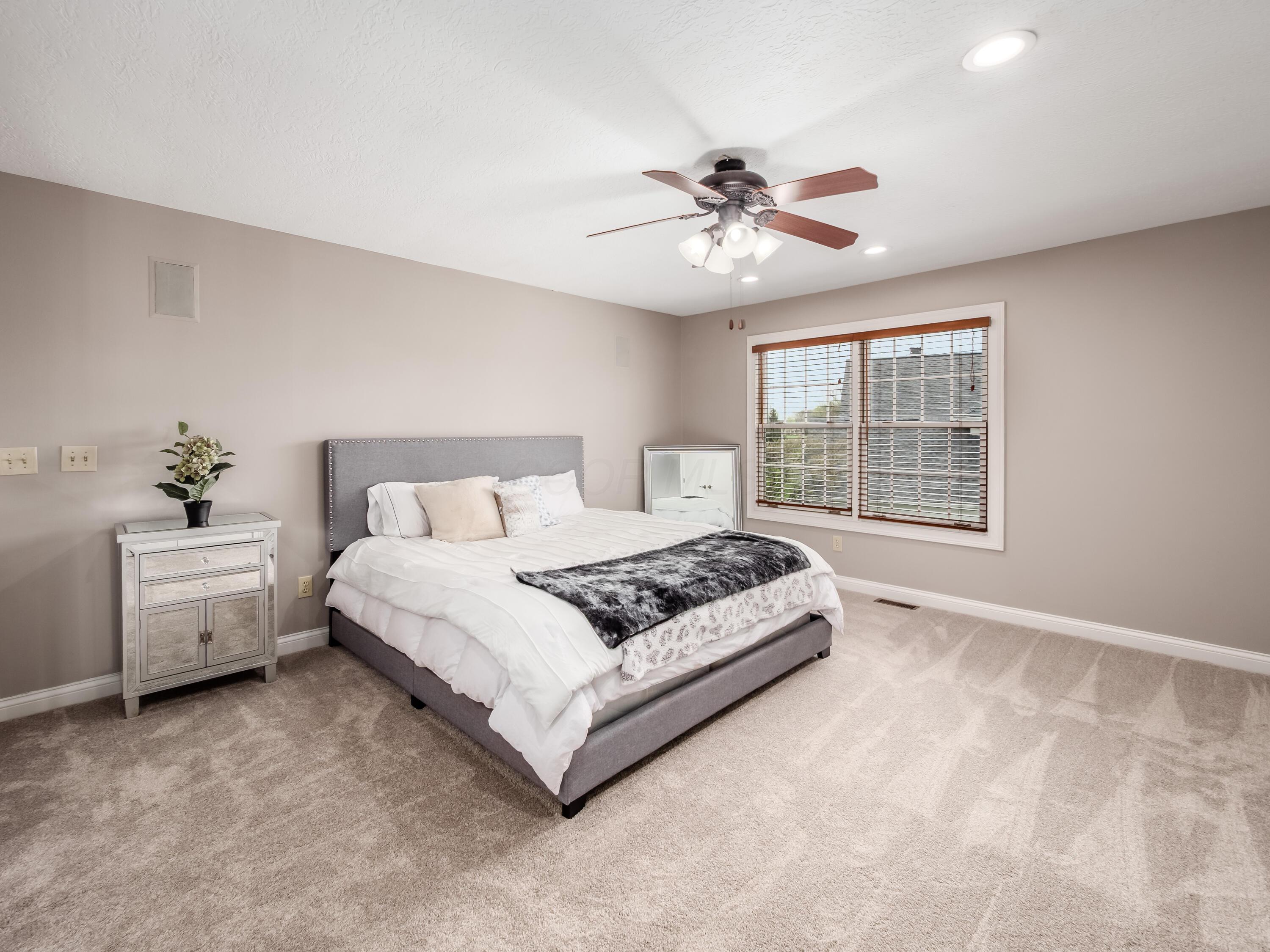 5695 Medallion Drive E Property Photo 59