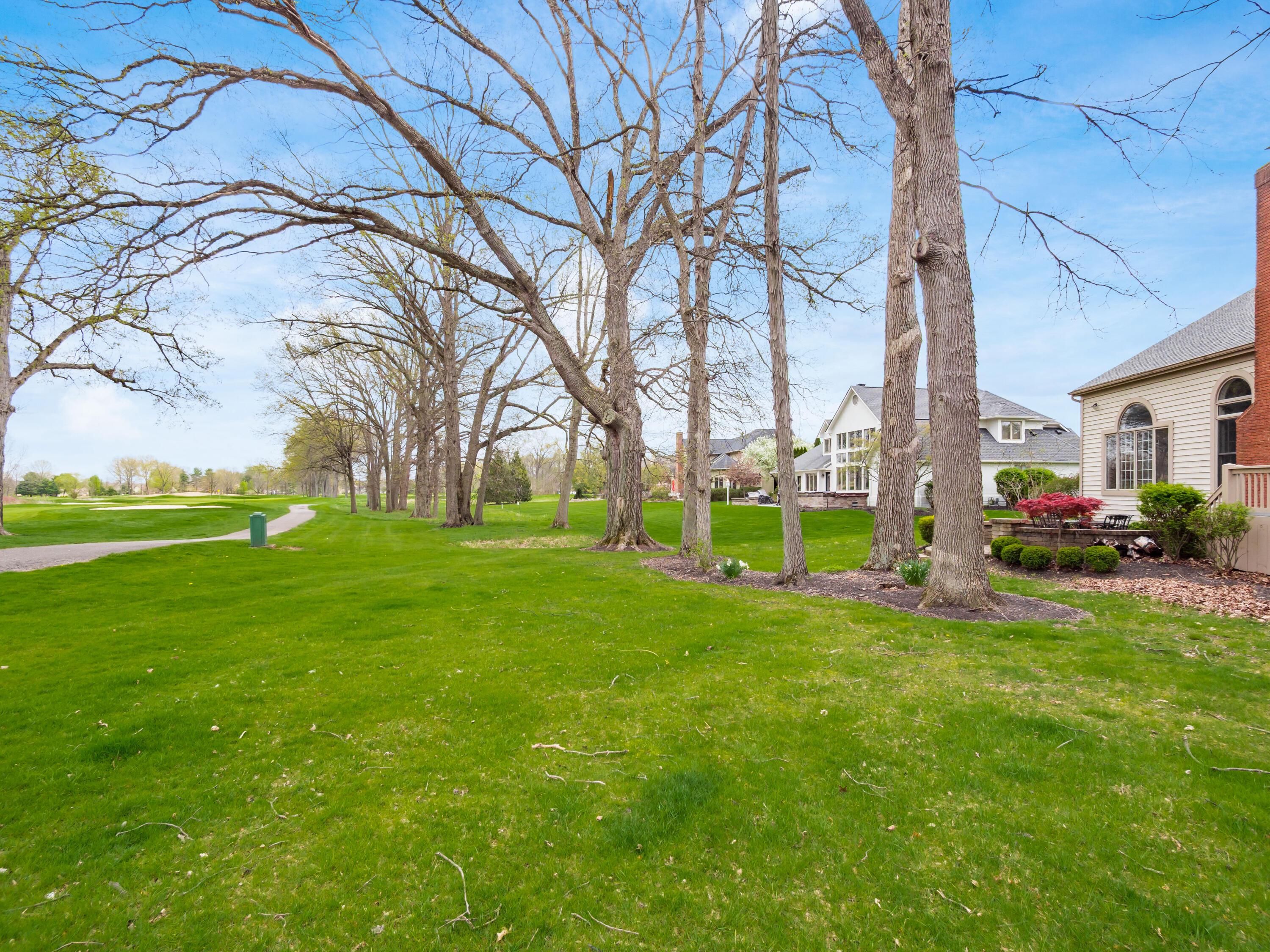 5695 Medallion Drive E Property Photo 79