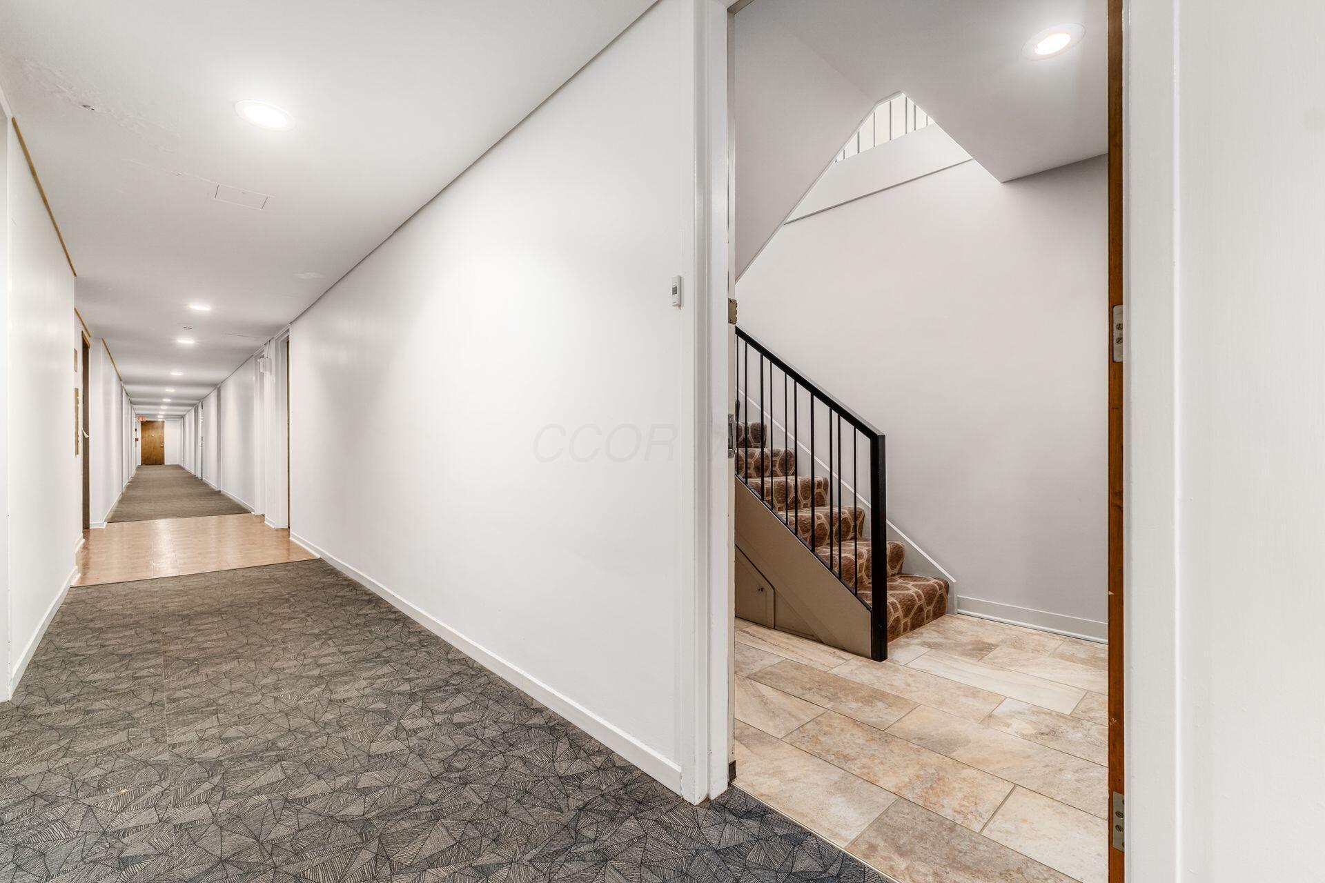 1000 Urlin Avenue, 610 Property Photo 33