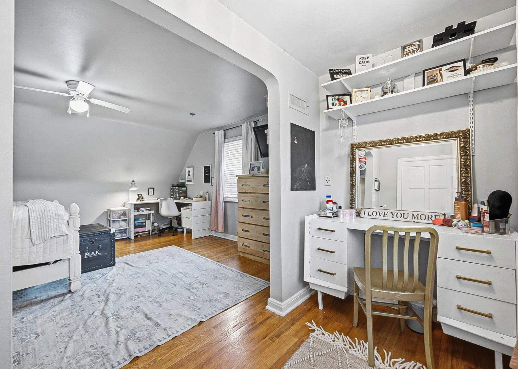 2808 E Broad Street Property Photo 25
