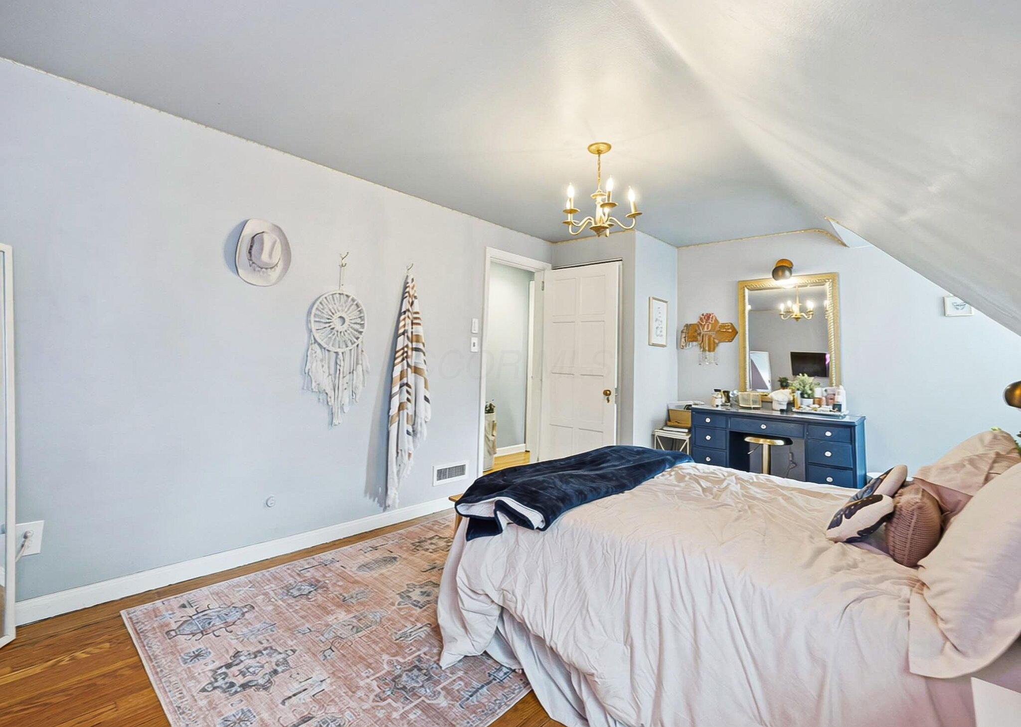 2808 E Broad Street Property Photo 27