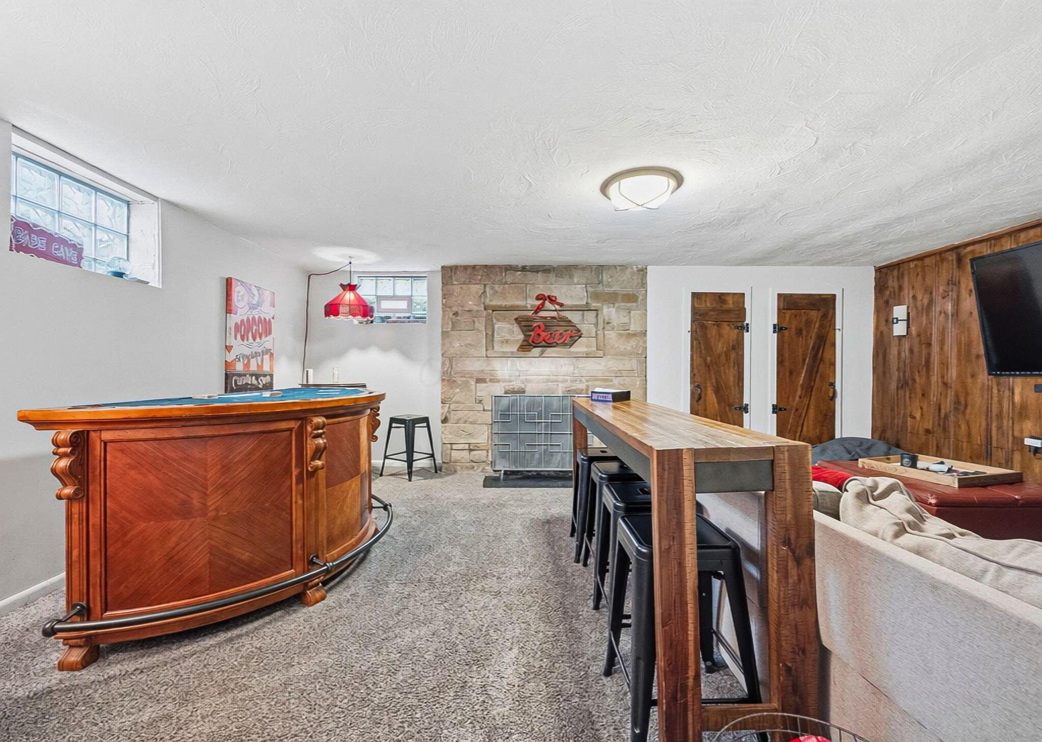 2808 E Broad Street Property Photo 43