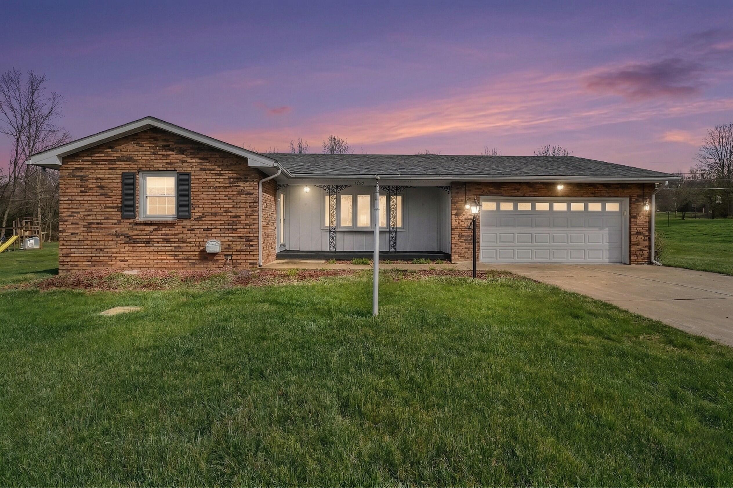 14463 Maple Lane Property Photo 1