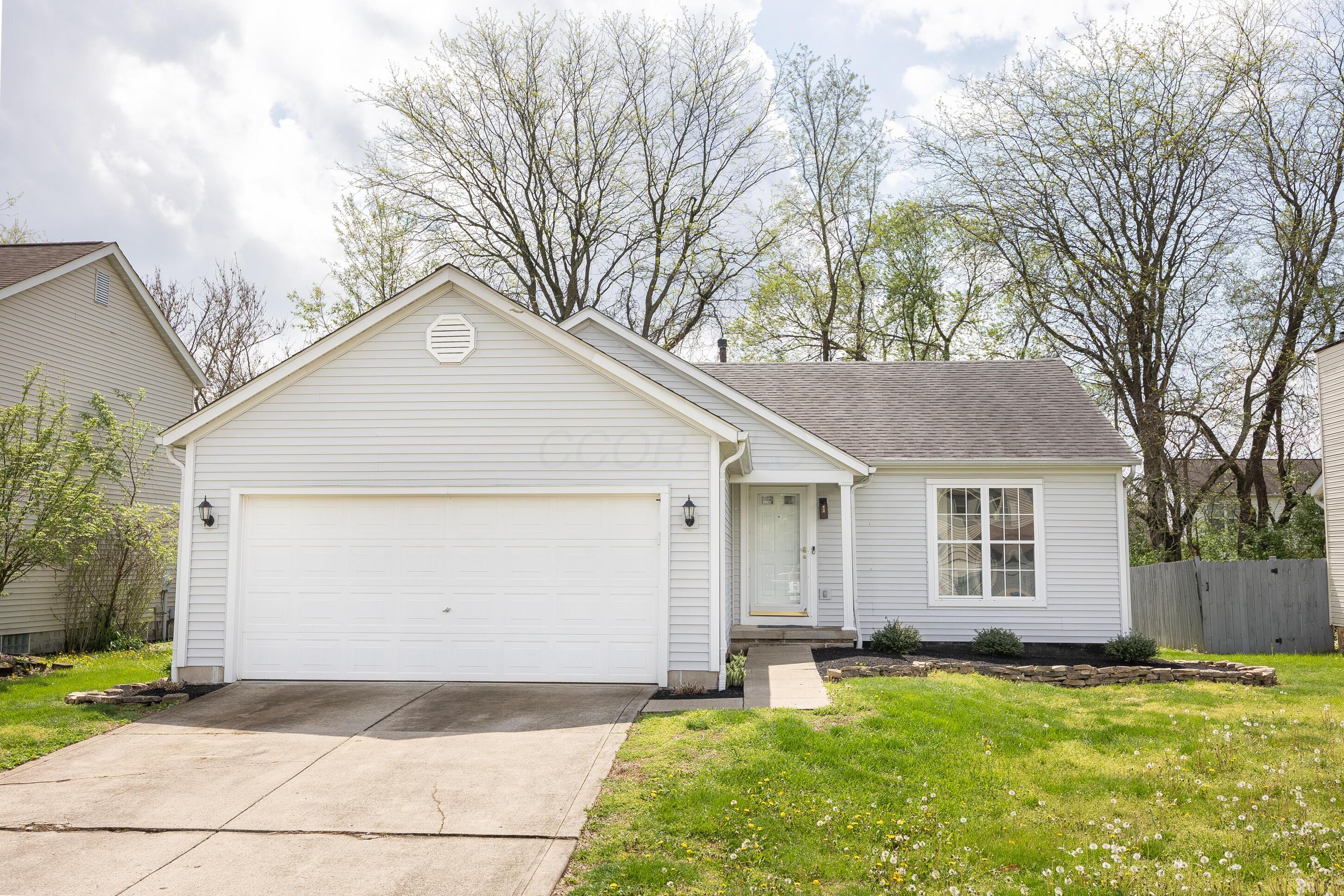 6927 Woody Court Property Photo 1