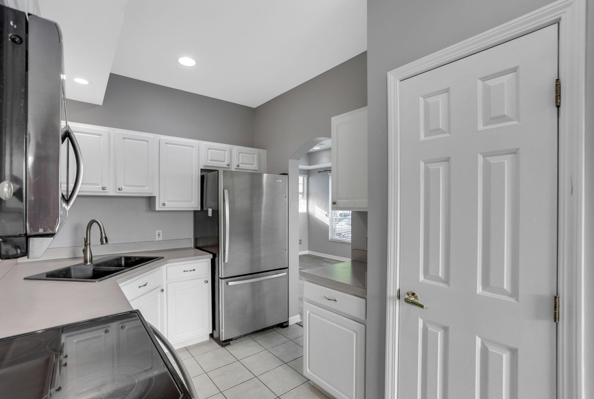 4943 Albany Meadow Property Photo 10