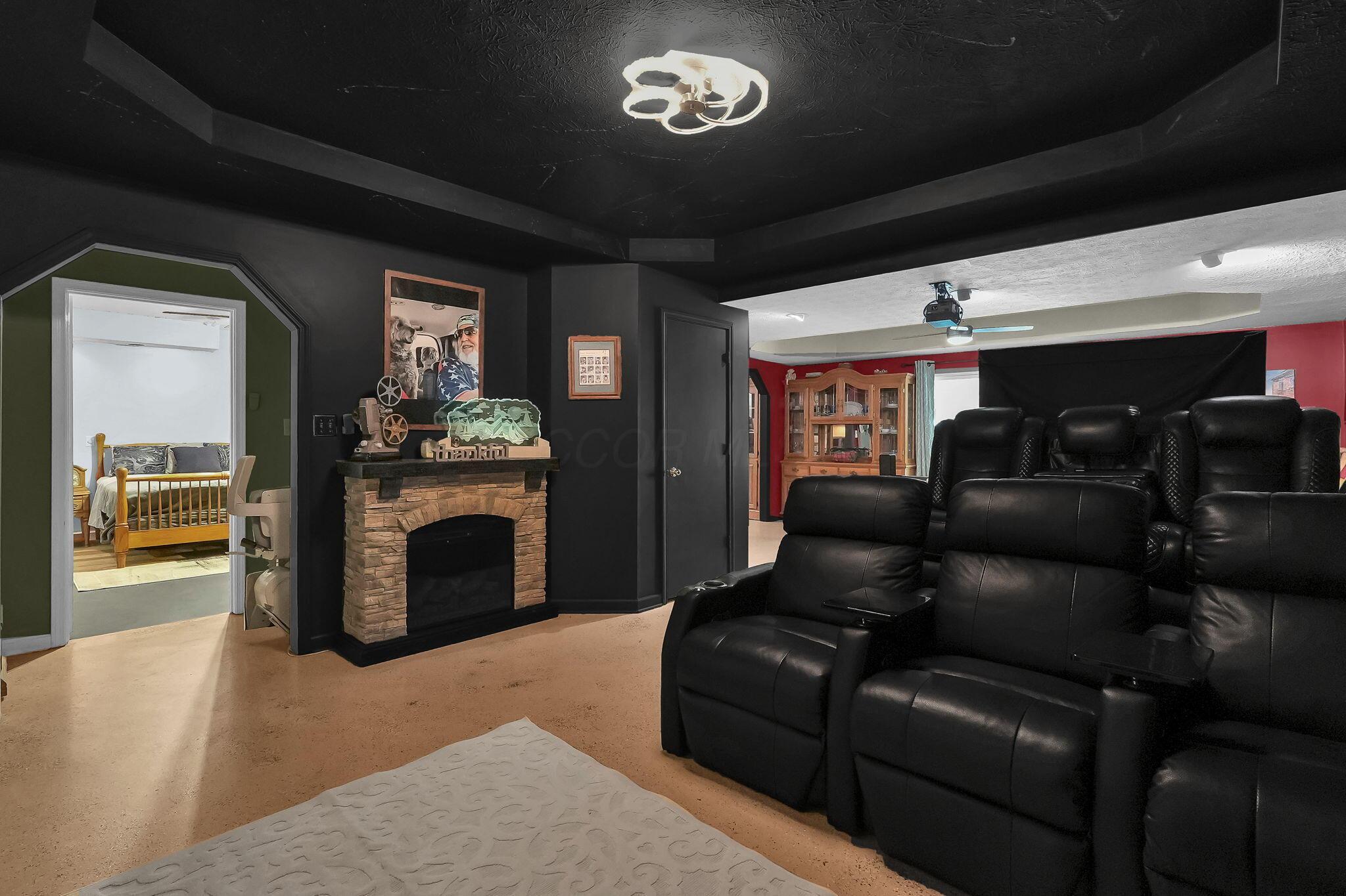 34 Ledgewood Drive Property Photo 39