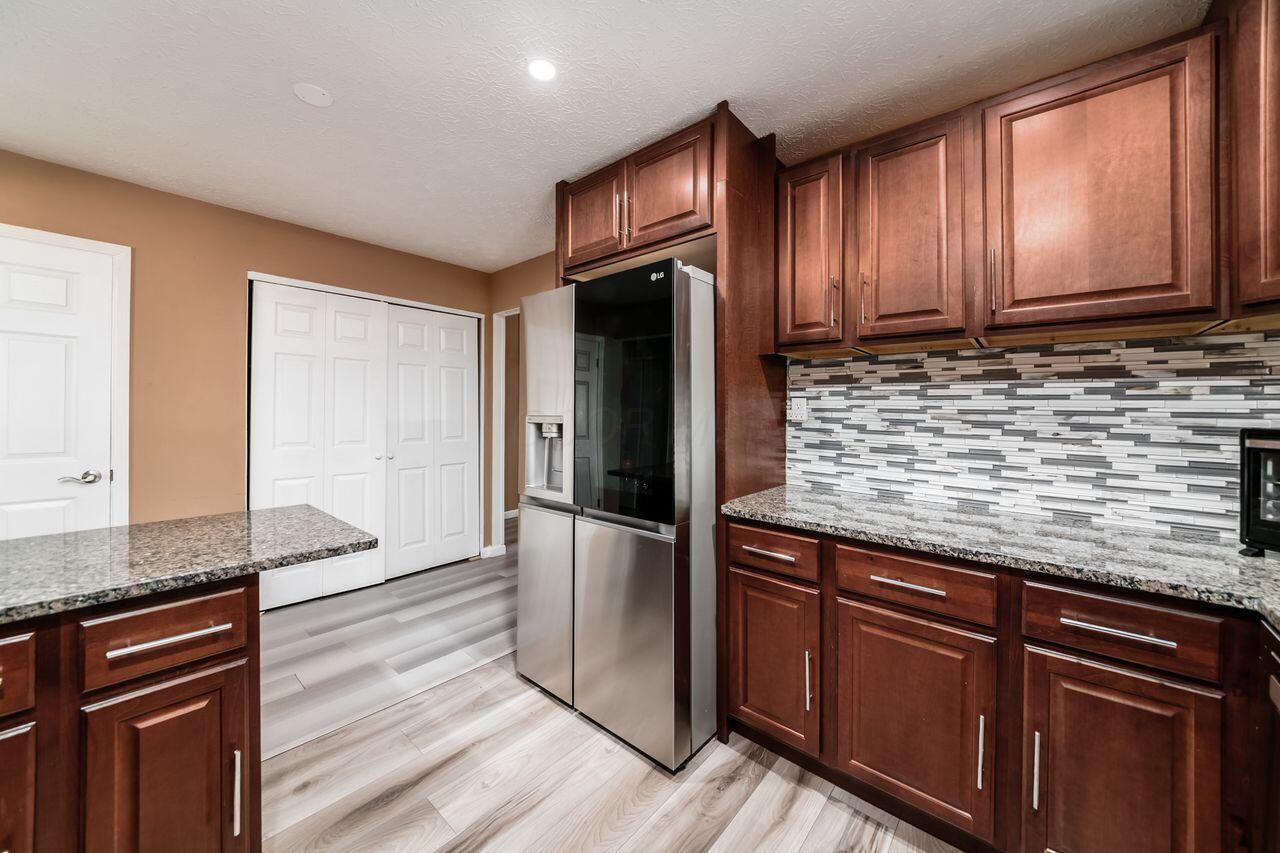 1914 Walden Drive Property Photo 13