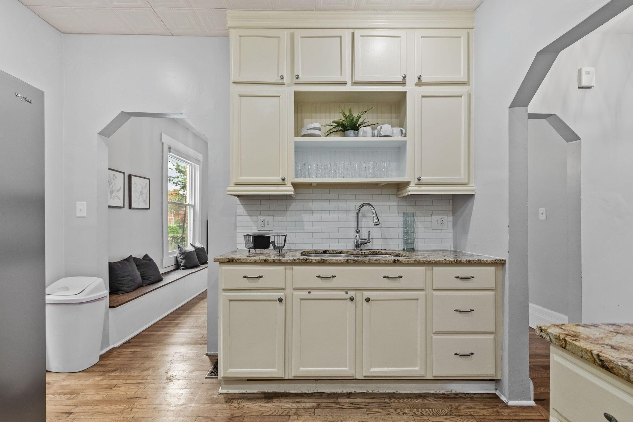 561 Wilson Avenue Property Photo 19