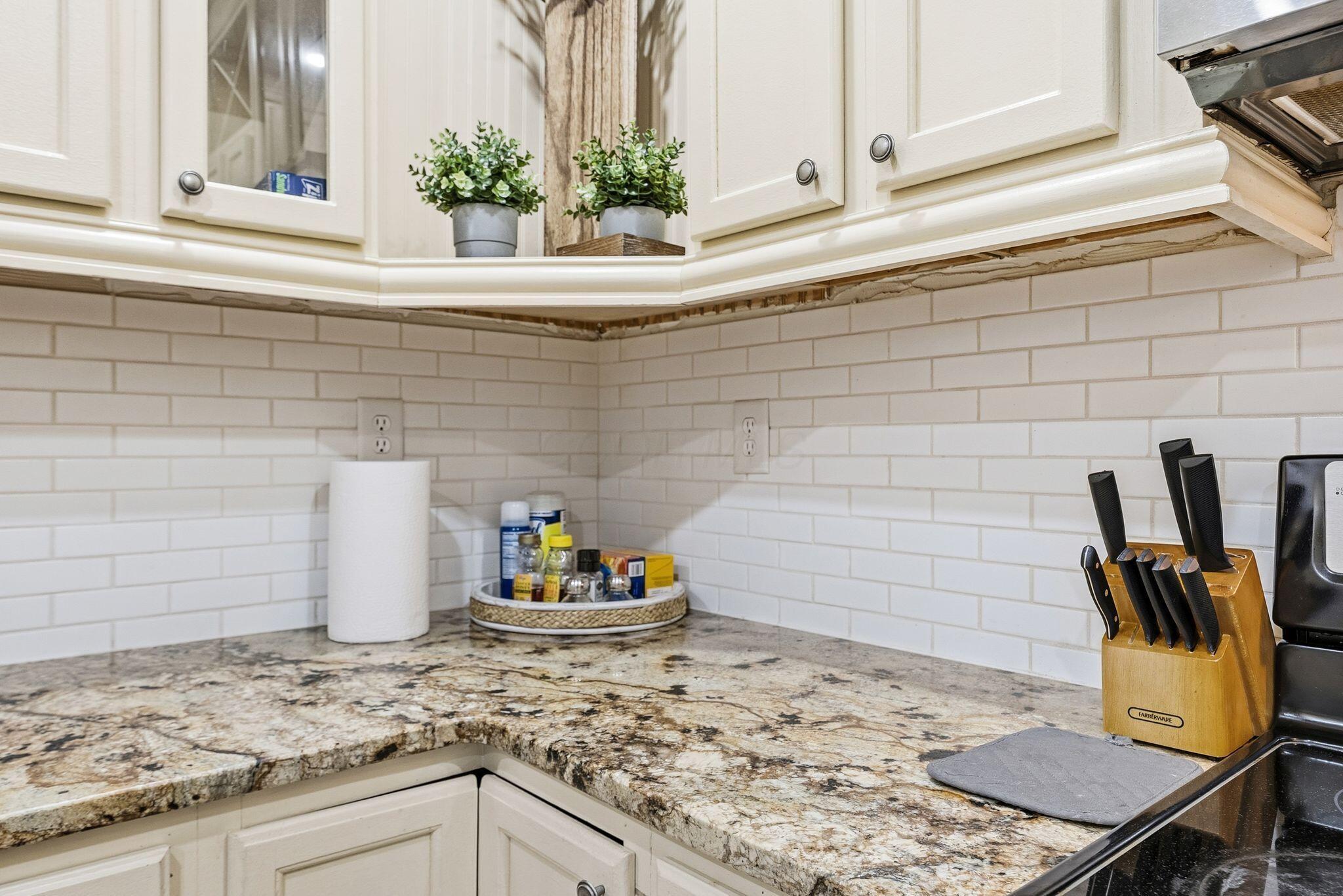 561 Wilson Avenue Property Photo 21