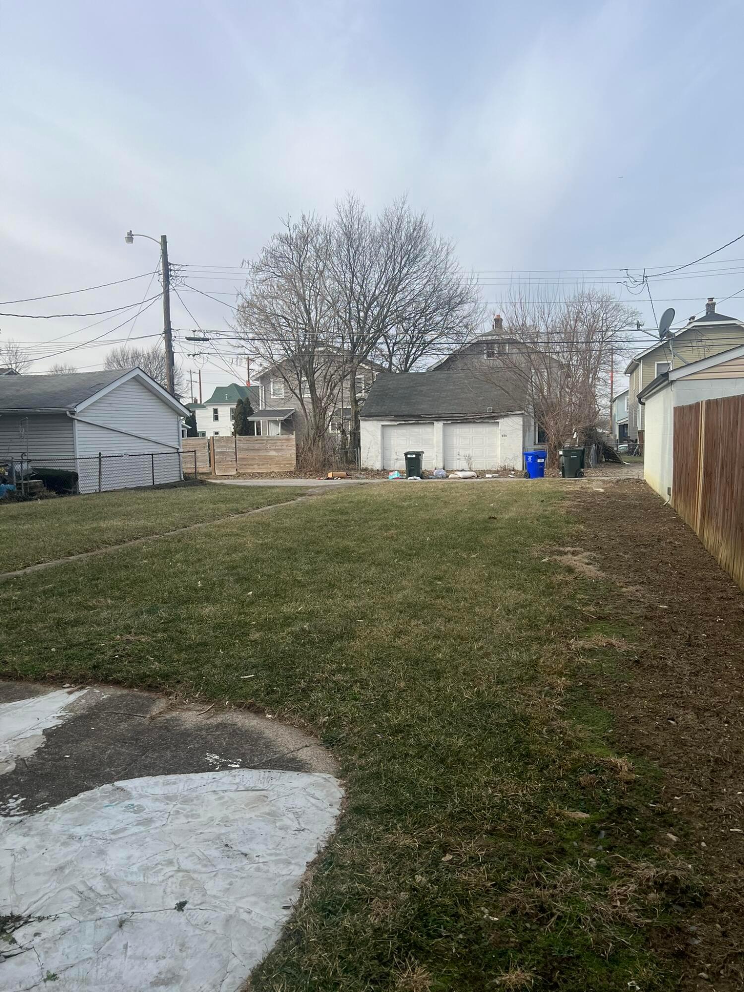 841 Ann Street Property Photo 5