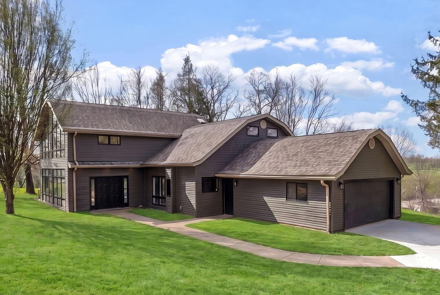 3388 Meadow Road Property Photo 1