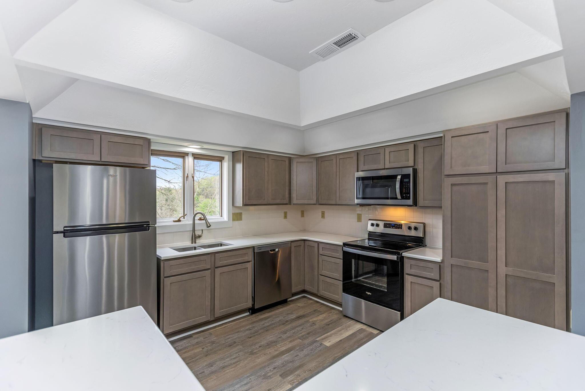 3388 Meadow Road Property Photo 25