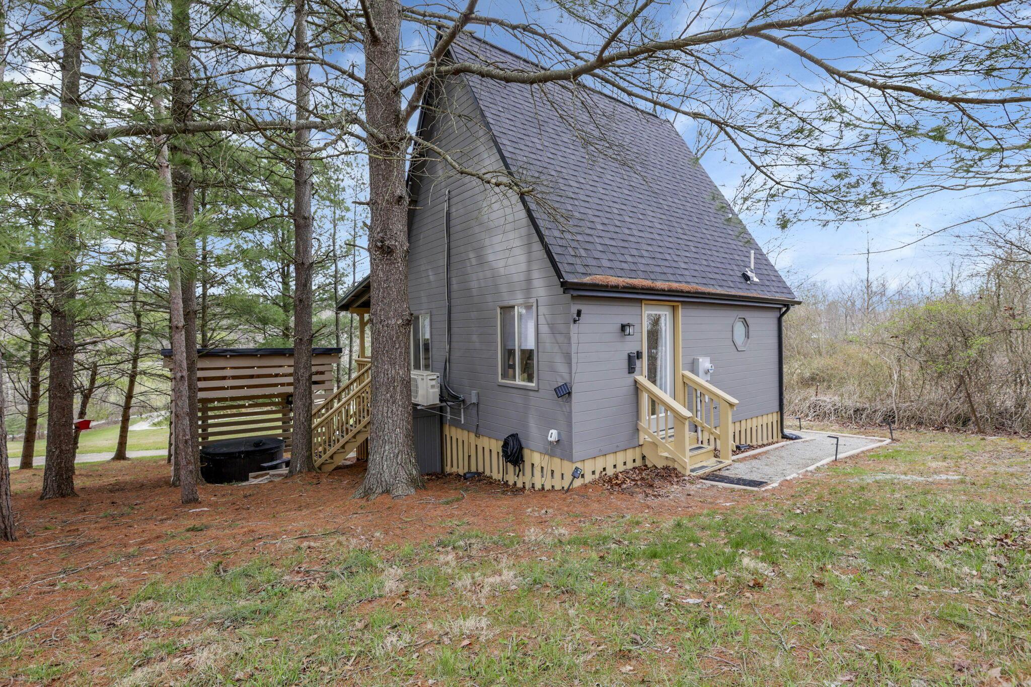 226012427 Property Photo 21