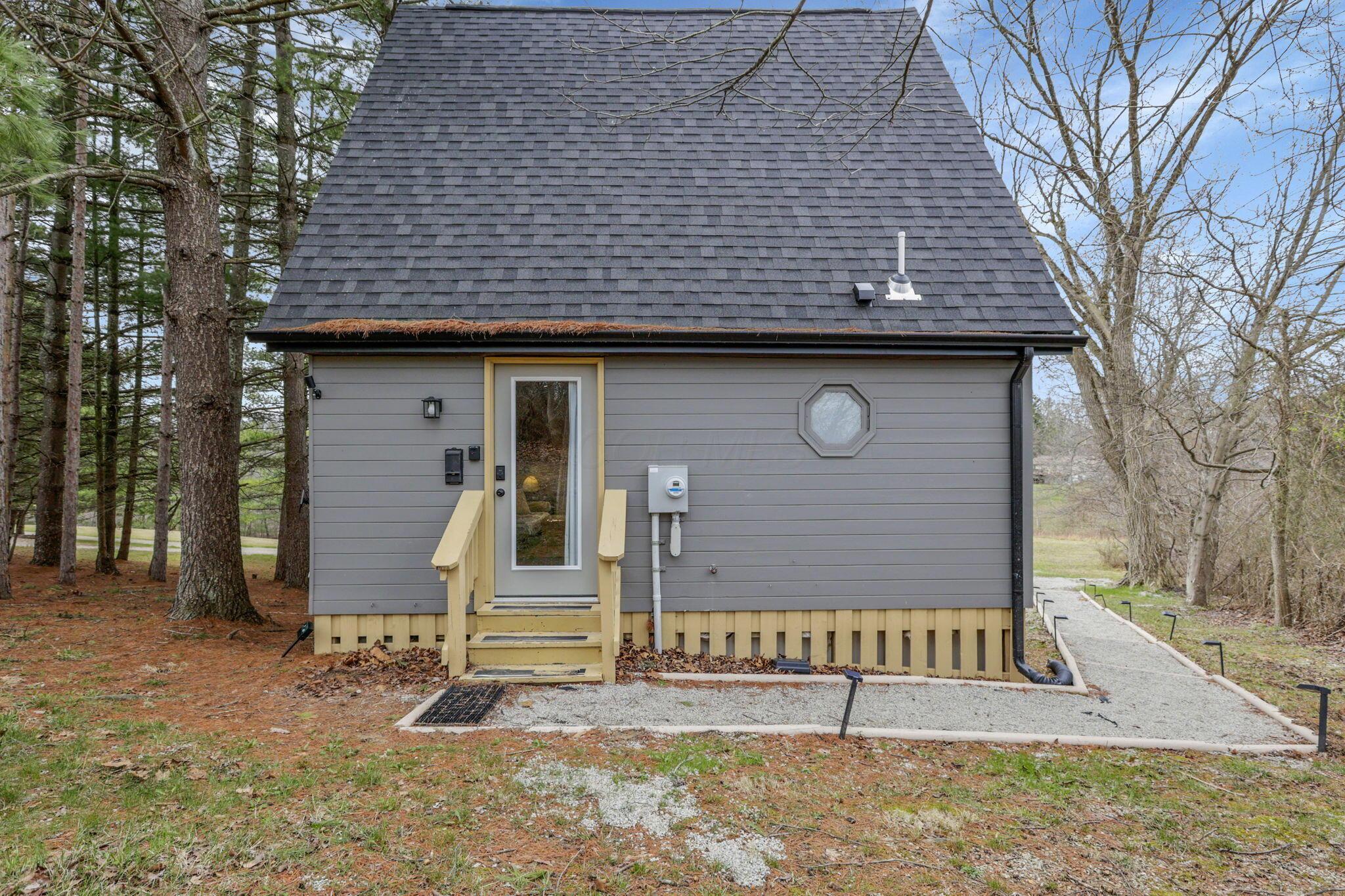 226012427 Property Photo 22