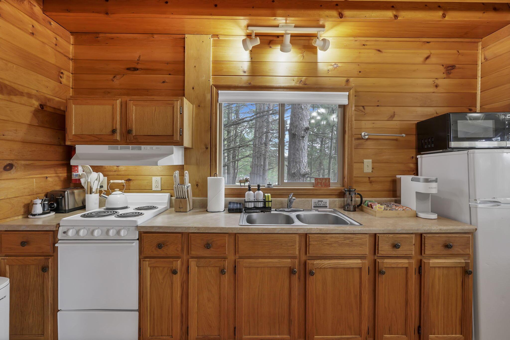 226012427 Property Photo 38