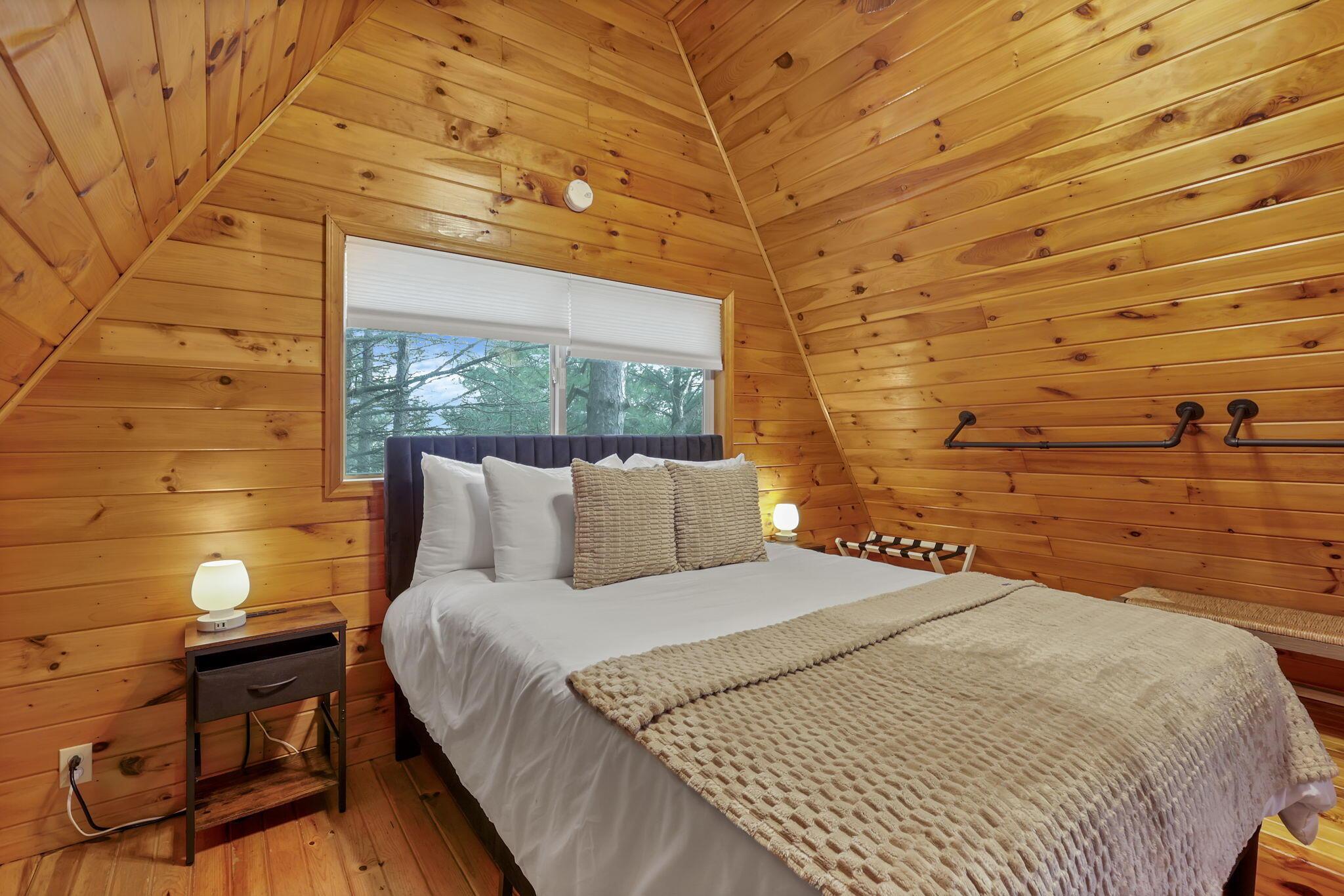 226012427 Property Photo 40