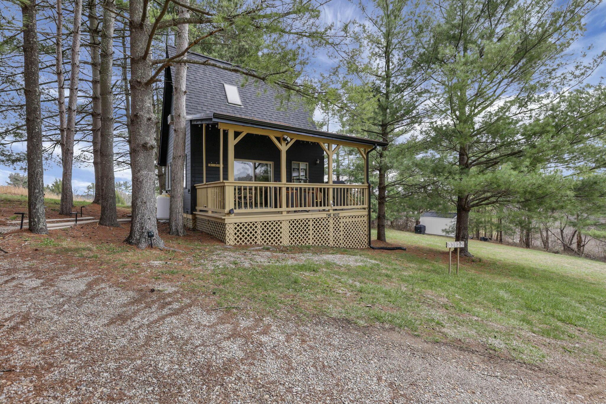 226012427 Property Photo 44